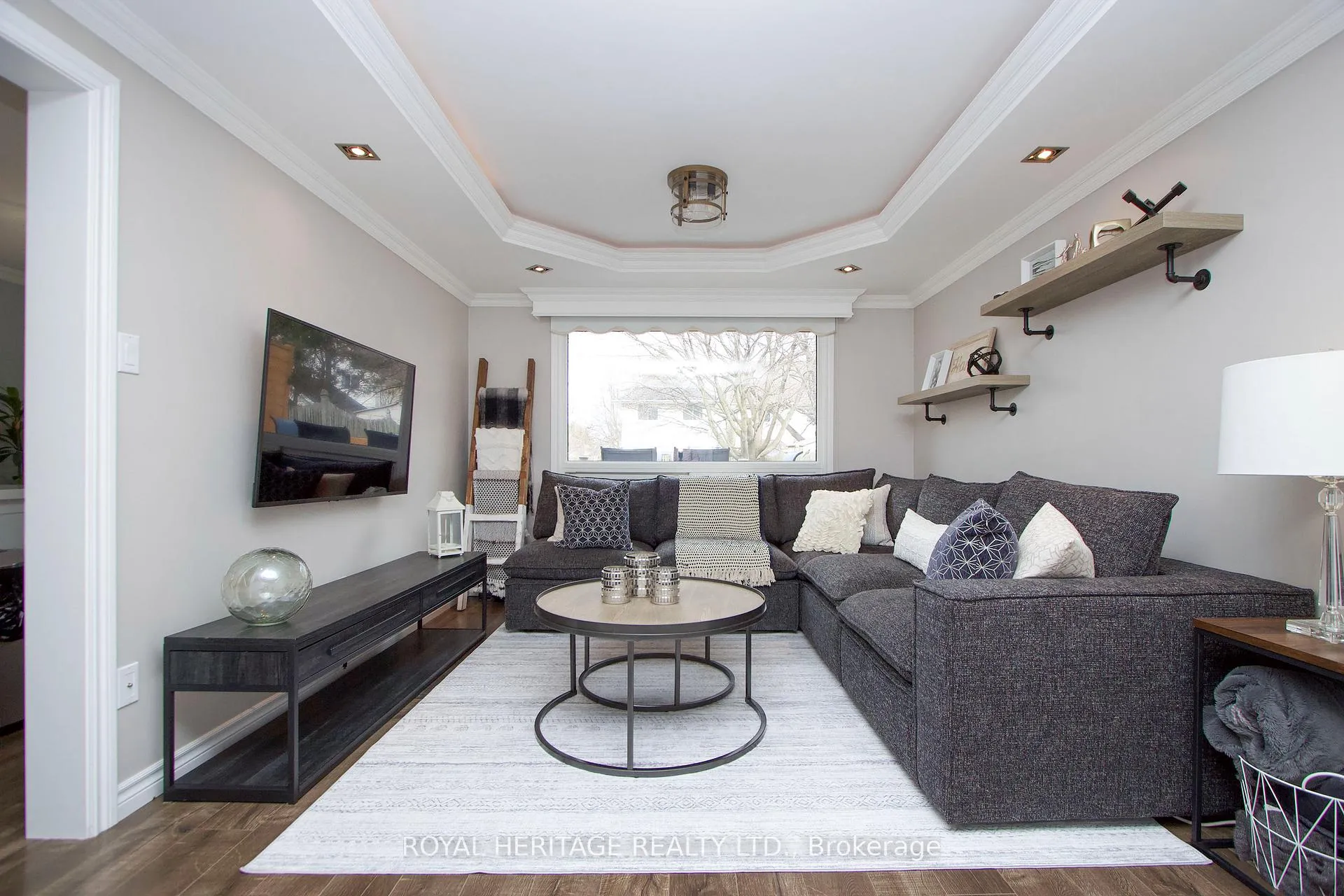 Photo 7 of 11 Glanville Crescent, Clarington, Bowmanville — HOMEH