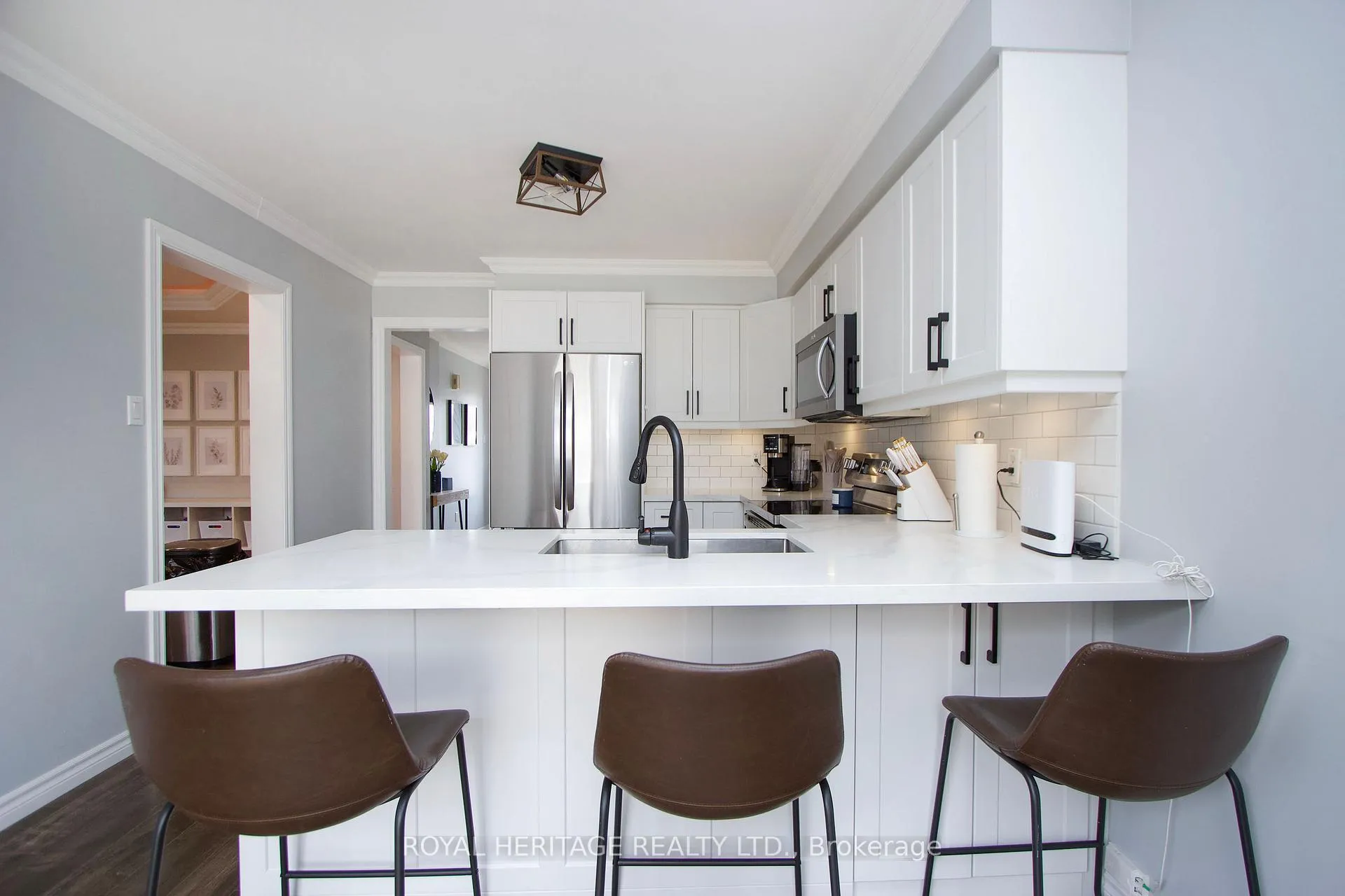 Photo 14 of 11 Glanville Crescent, Clarington, Bowmanville — HOMEH