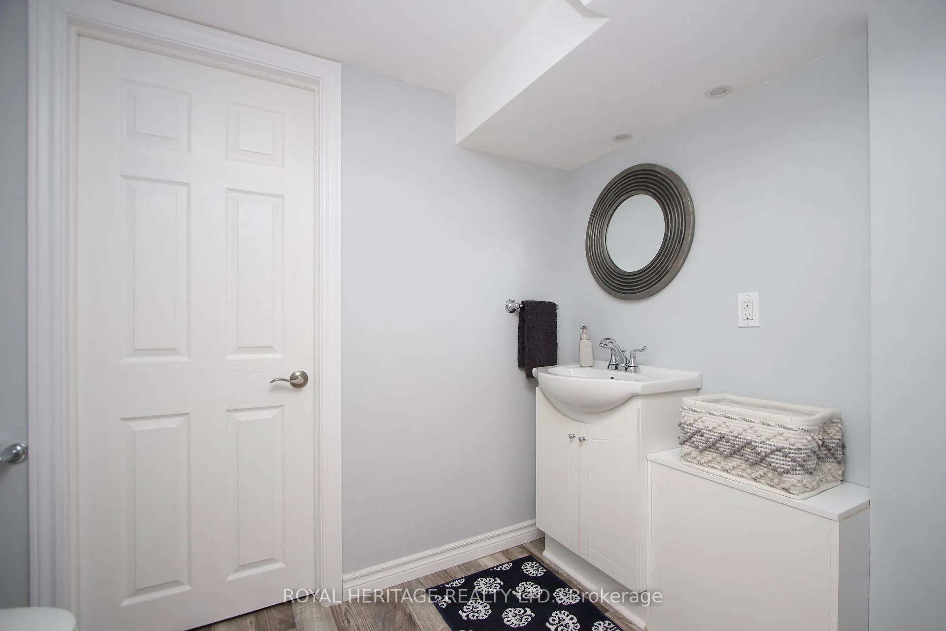 Photo 31 of 11 Glanville Crescent, Clarington, Bowmanville — HOMEH