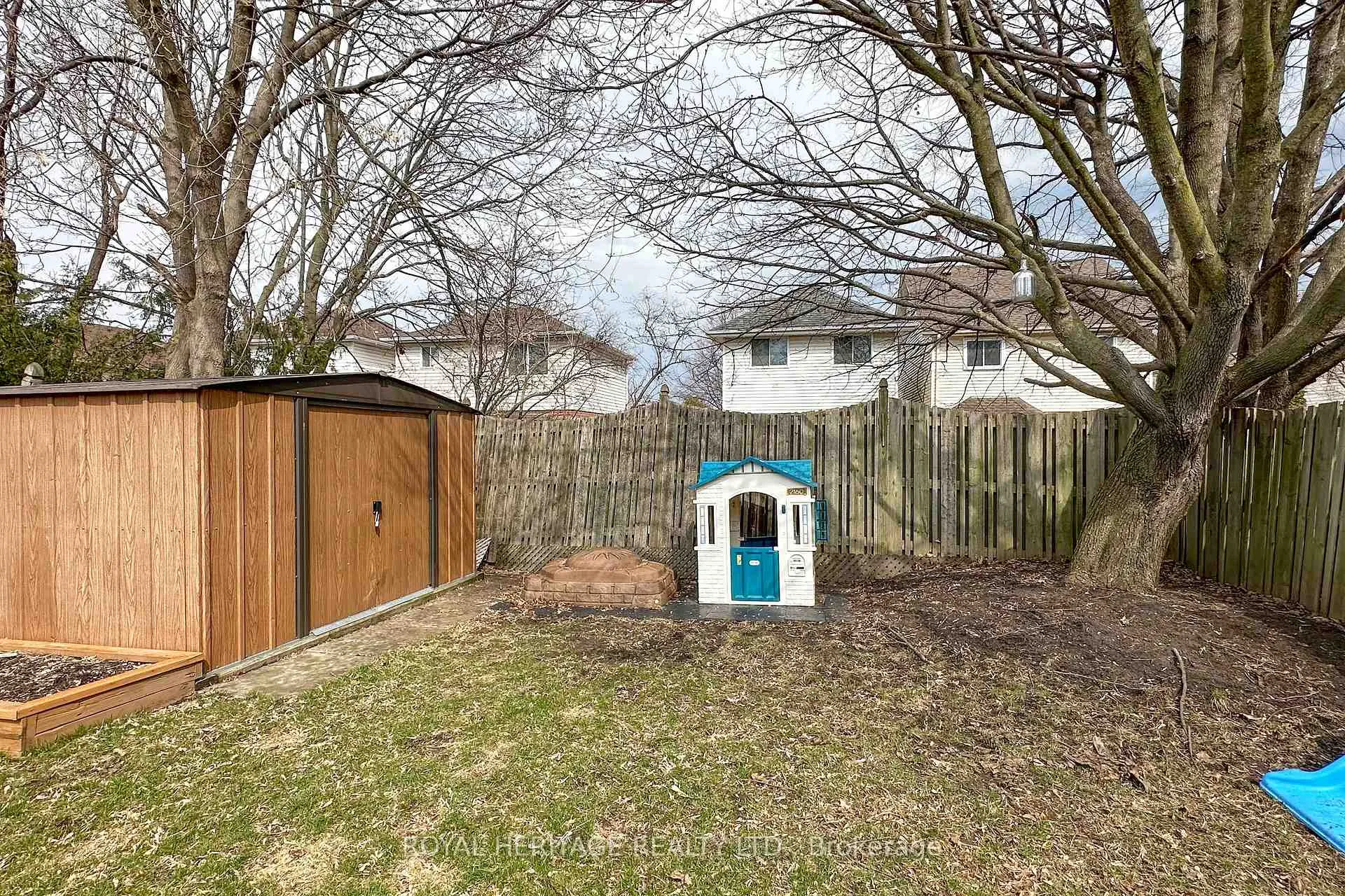 Photo 38 of 11 Glanville Crescent, Clarington, Bowmanville — HOMEH