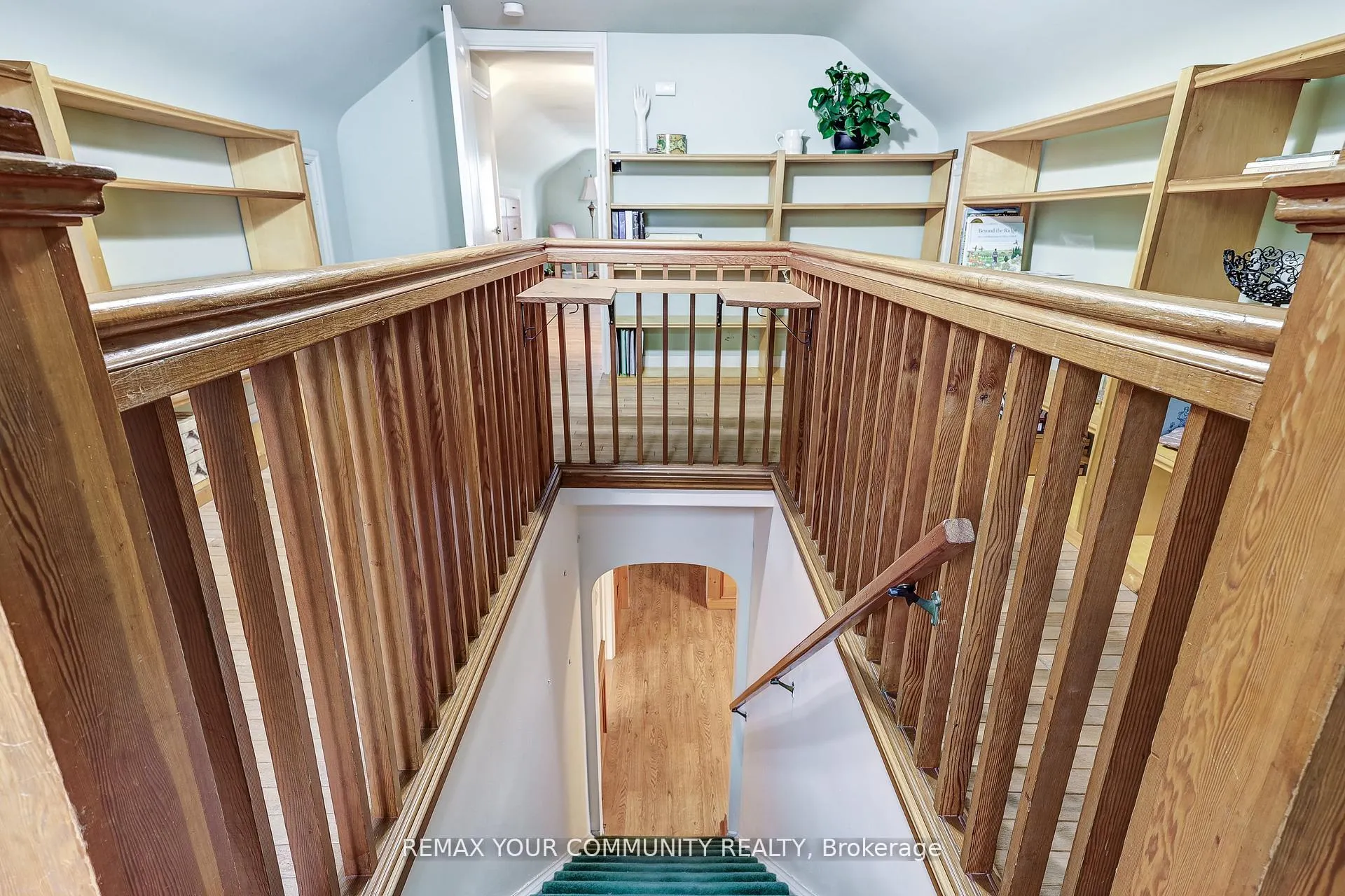 Photo 23 of 30 Dunning Avenue, Aurora, Aurora Village — HOMEH