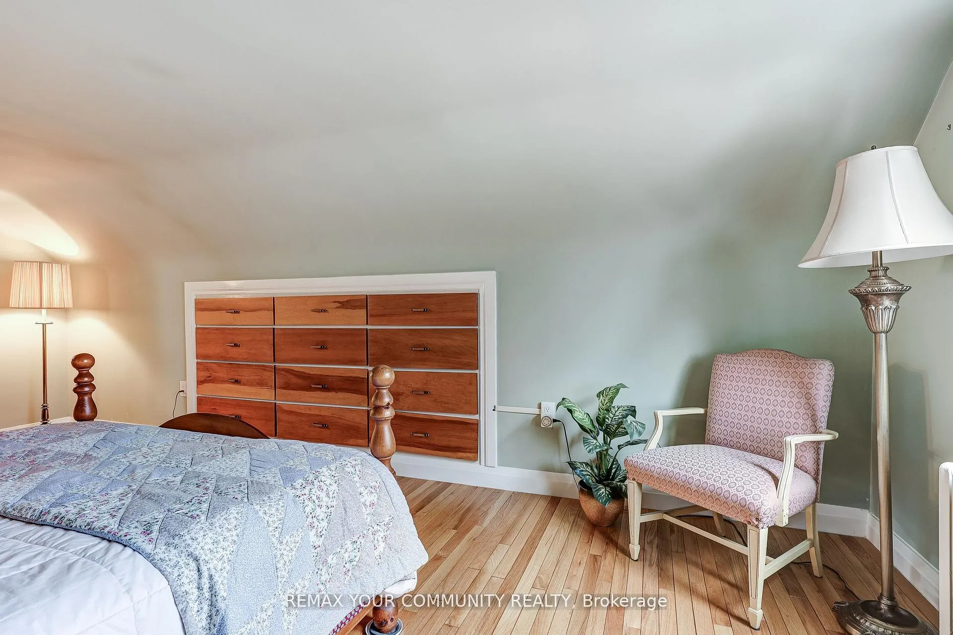 Photo 29 of 30 Dunning Avenue, Aurora, Aurora Village — HOMEH