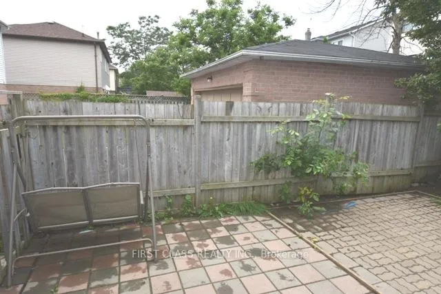 Photo 17 of 68 Sawdon Drive, Whitby, Blue Grass Meadows — HOMEH