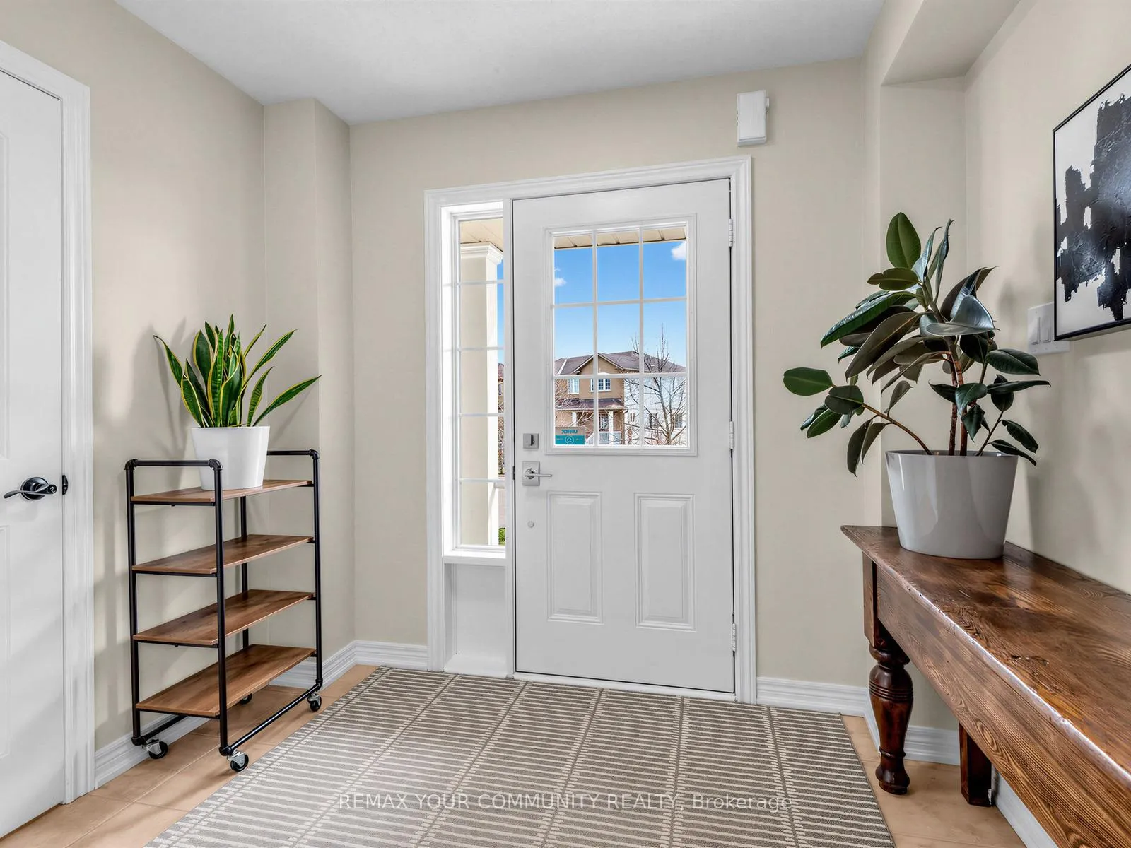 Photo 3 of 18 Admiral Crescent, Essa, Angus — HOMEH