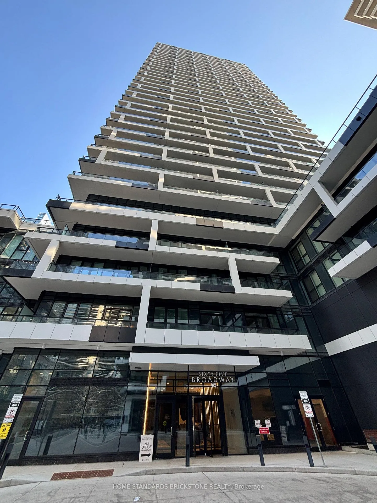 Photo 1 of Unit 3509, 65 Broadway Avenue, Toronto, Mount Pleasant West — HOMEH