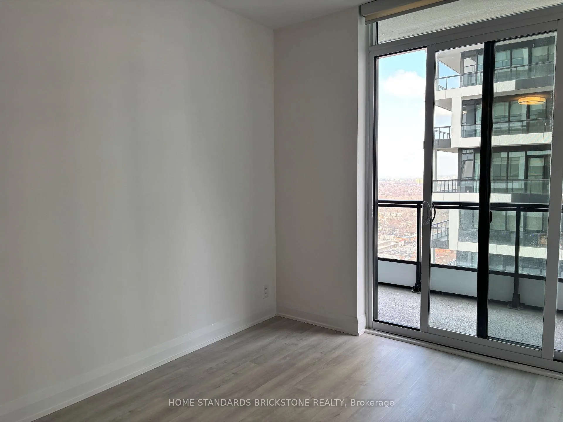 Photo 11 of Unit 3509, 65 Broadway Avenue, Toronto, Mount Pleasant West — HOMEH