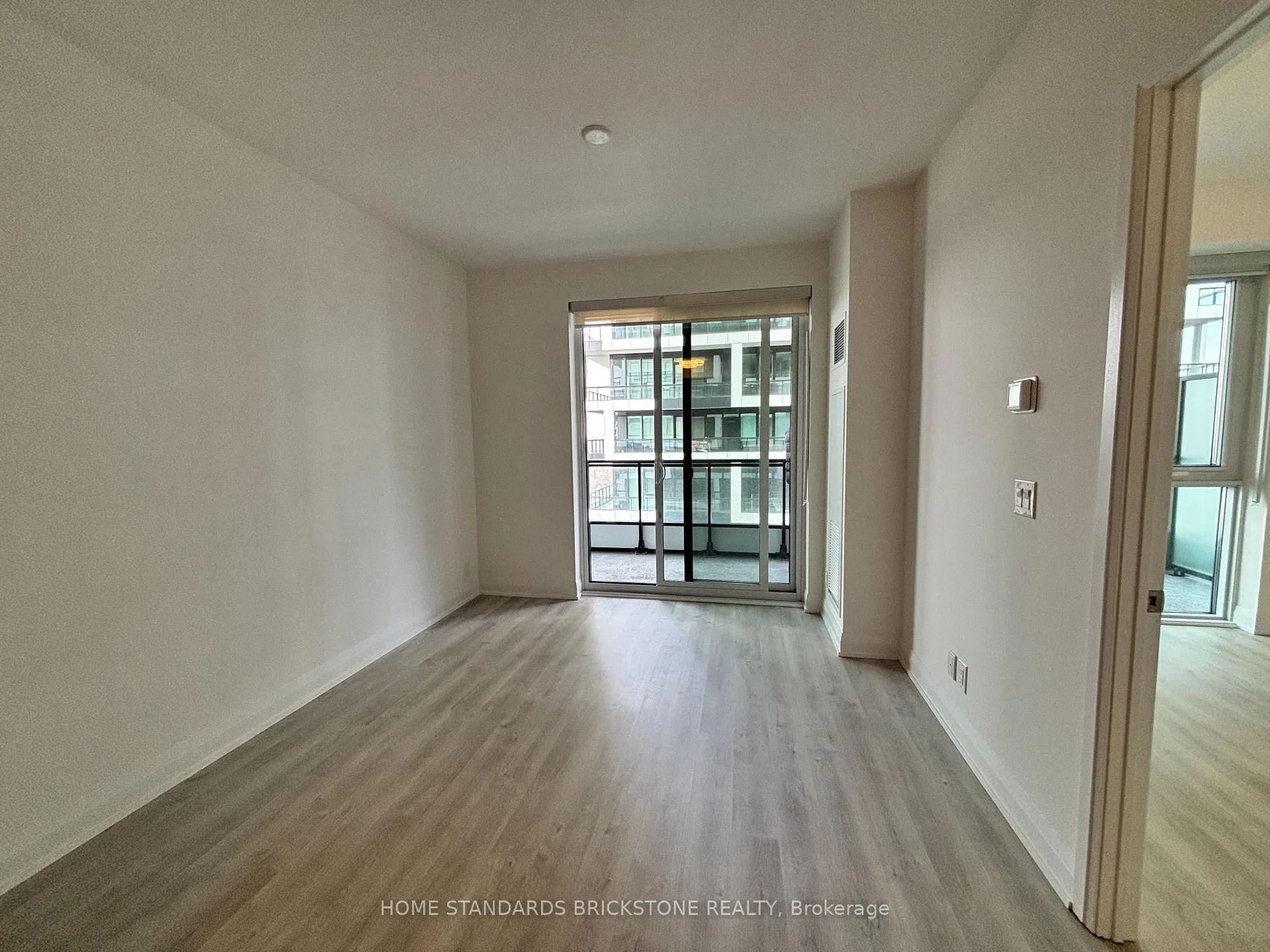 Photo 13 of Unit 3509, 65 Broadway Avenue, Toronto, Mount Pleasant West — HOMEH