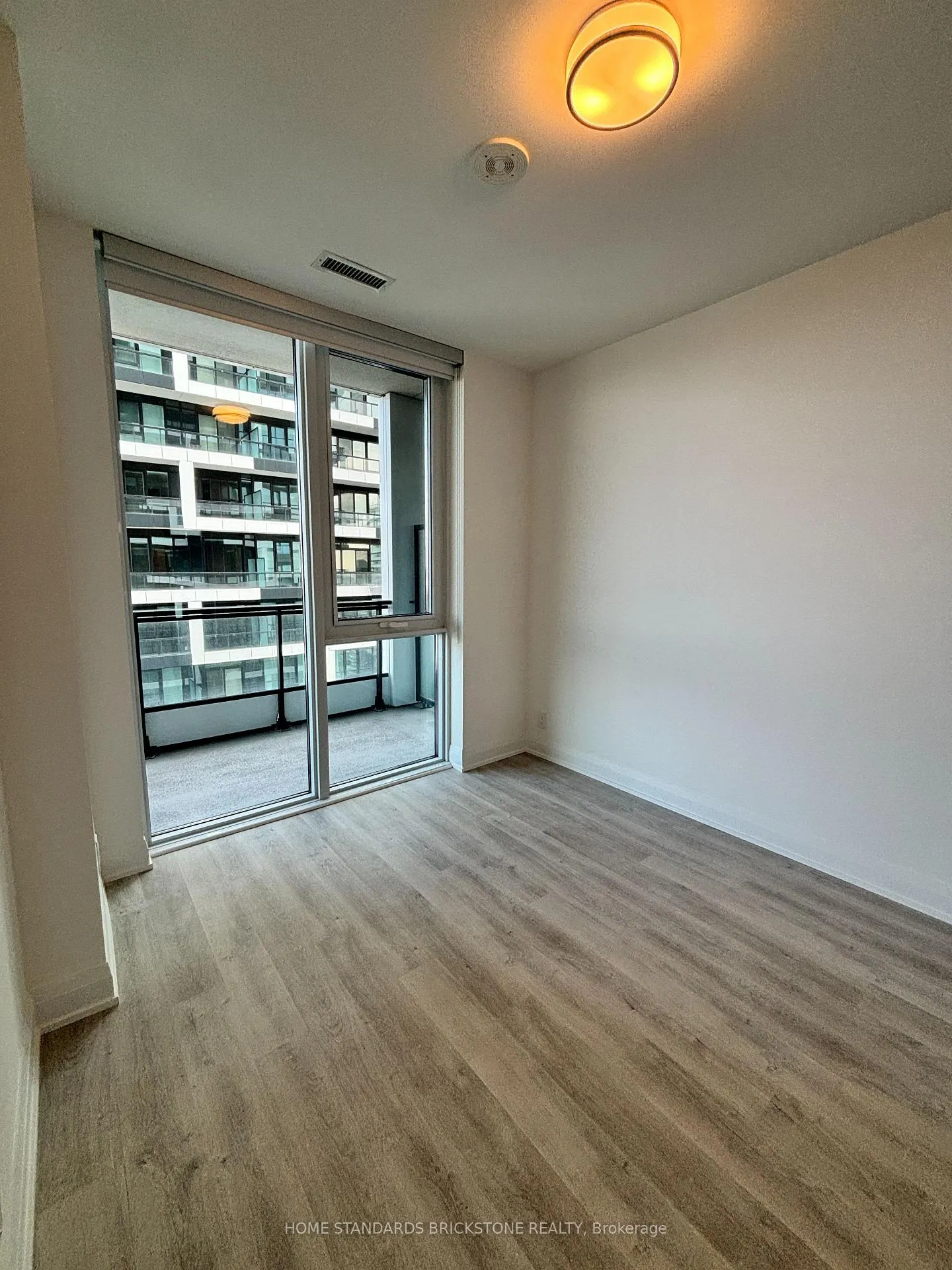 Photo 16 of Unit 3509, 65 Broadway Avenue, Toronto, Mount Pleasant West — HOMEH