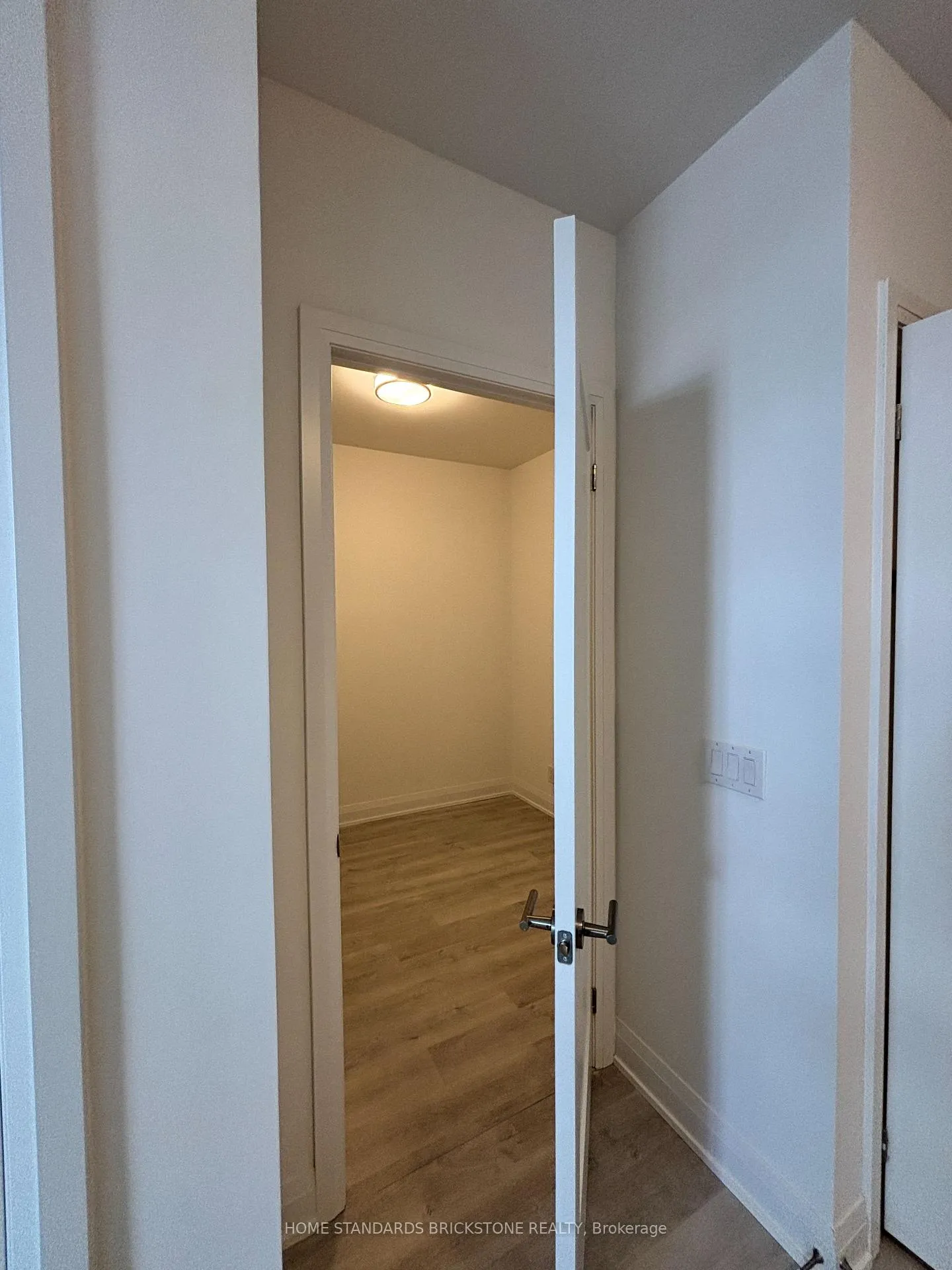 Photo 17 of Unit 3509, 65 Broadway Avenue, Toronto, Mount Pleasant West — HOMEH