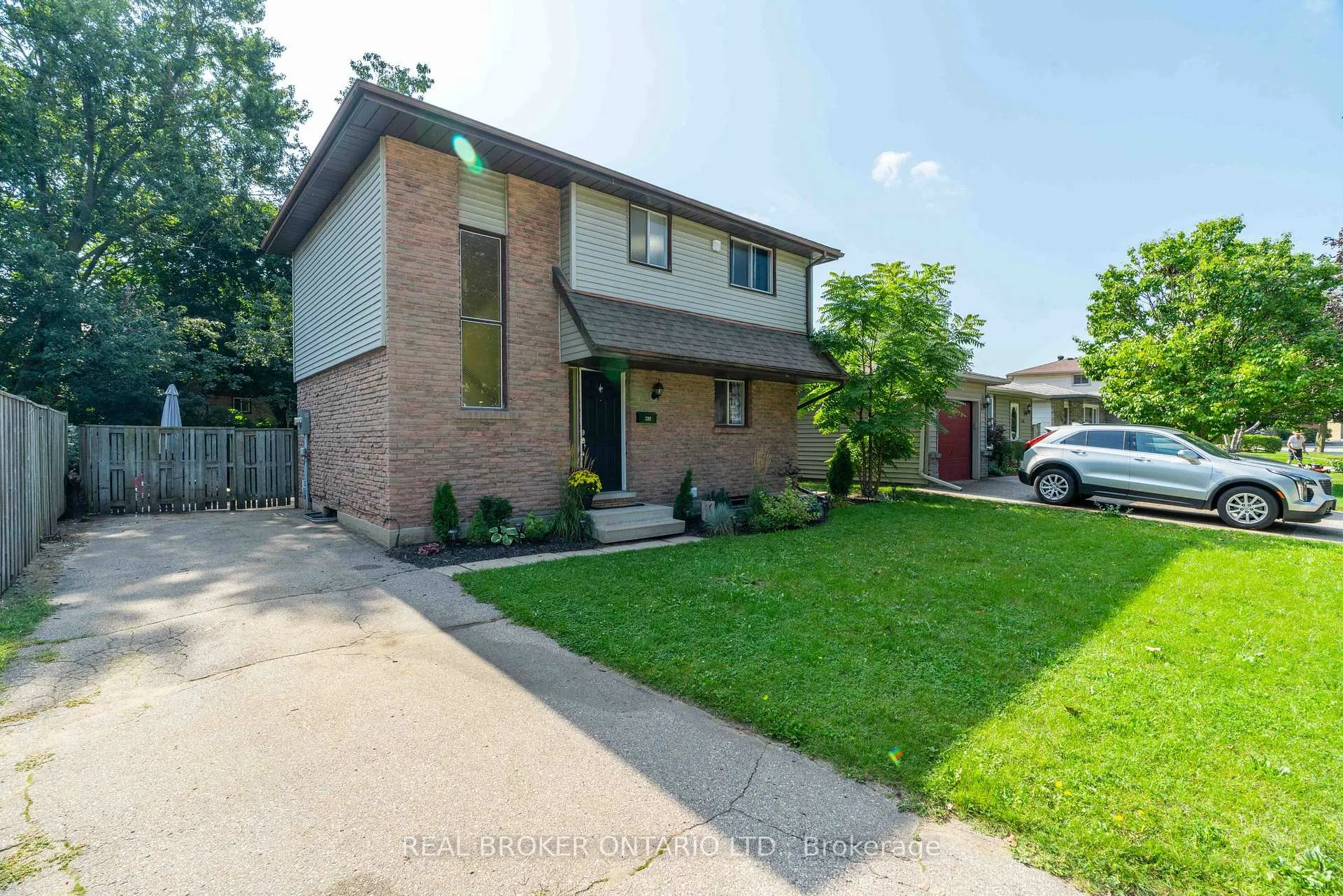 Photo 5 of 232 Cedarwoods Crescent, Kitchener — HOMEH