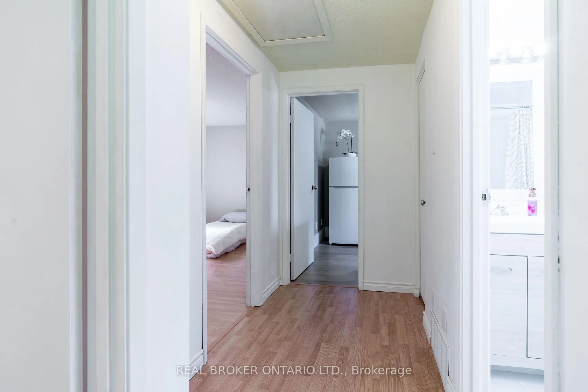 Photo 11 of 232 Cedarwoods Crescent, Kitchener — HOMEH