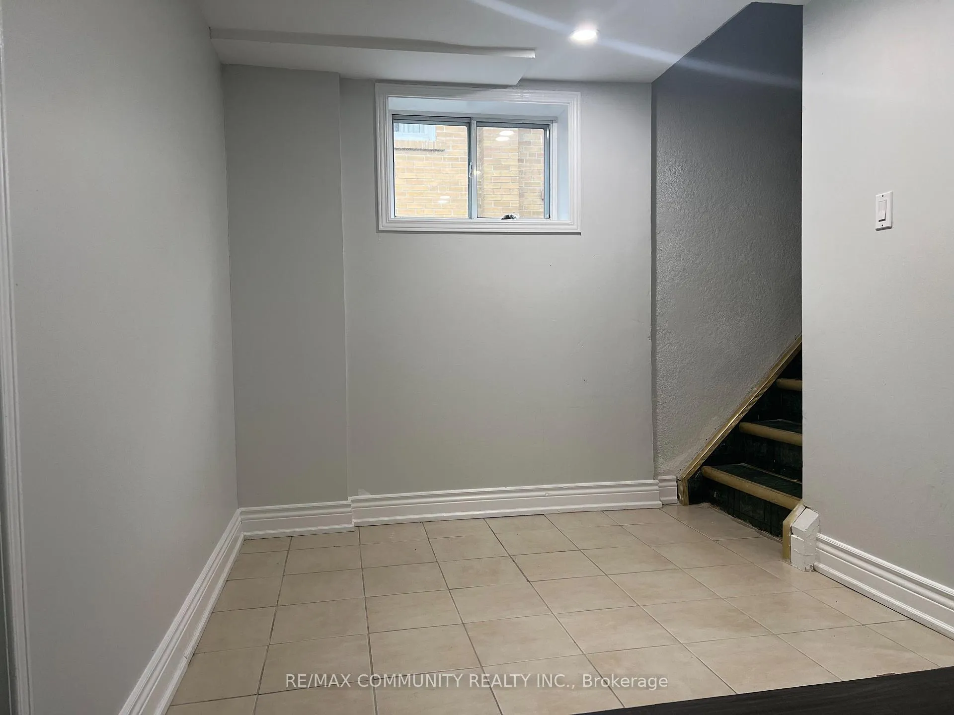 Photo 9 of 177 Sedgemount Drive, Scarborough, Woburn — HOMEH
