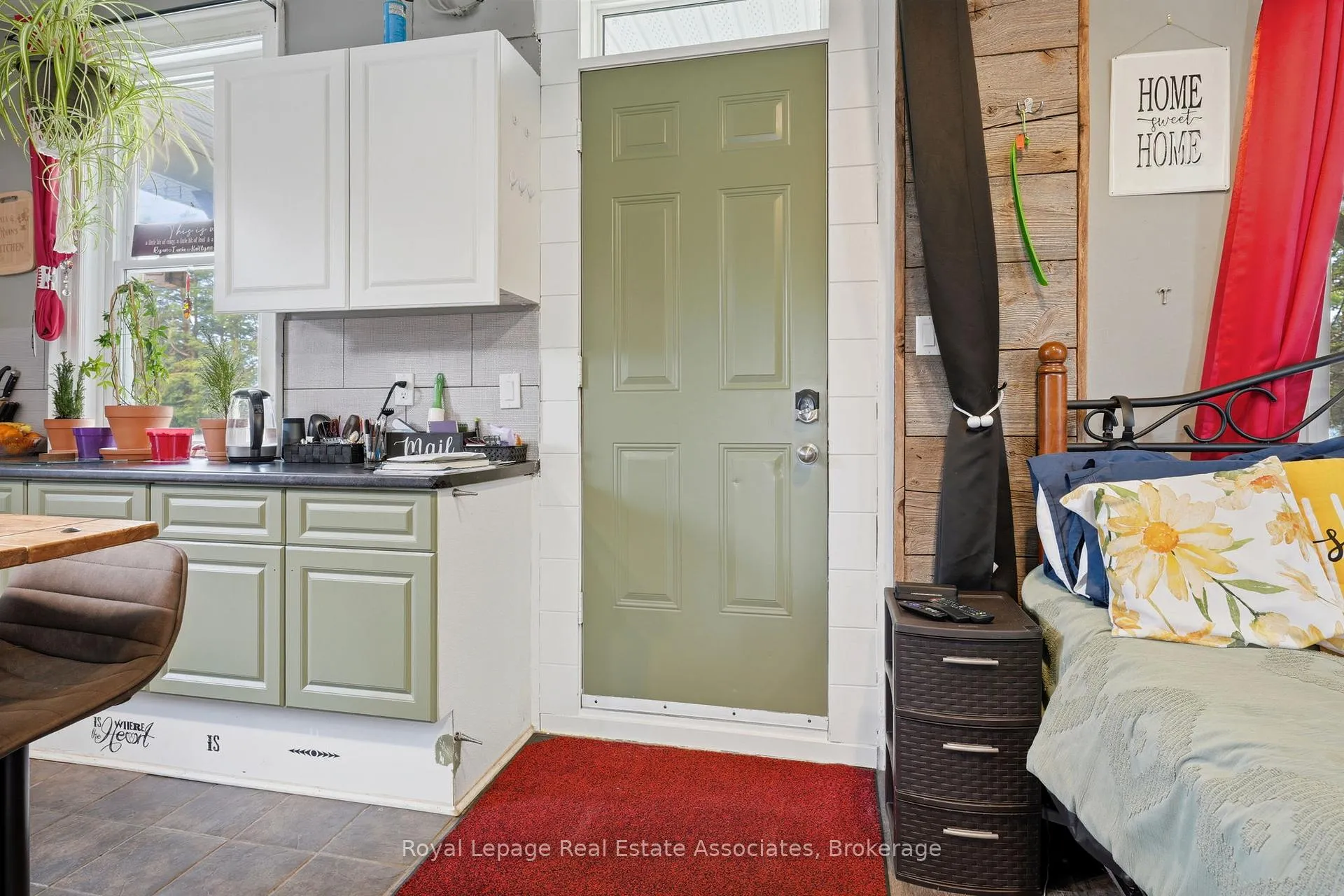 Photo 6 of 557 Main Street E, Southgate — HOMEH