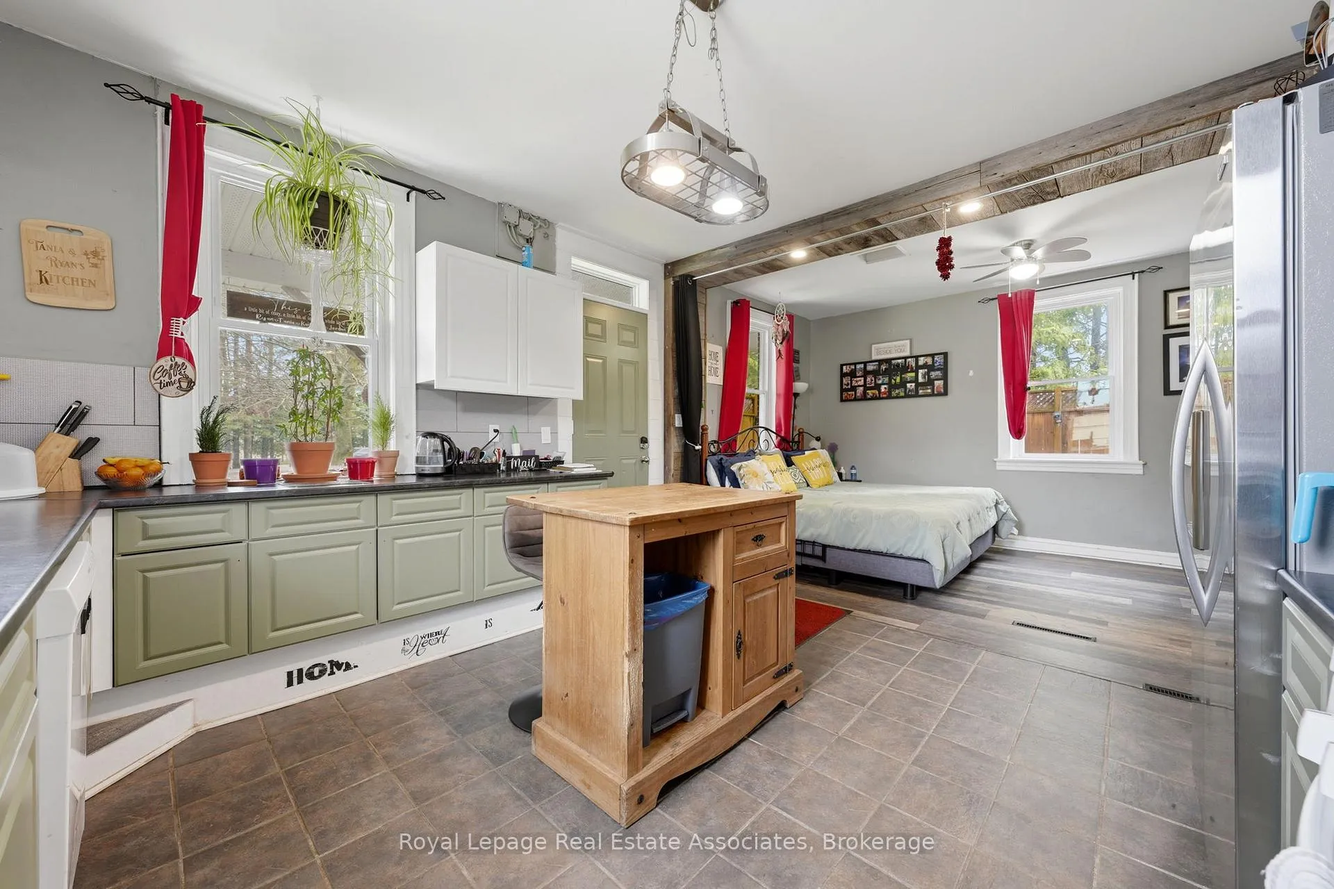 Photo 12 of 557 Main Street E, Southgate — HOMEH