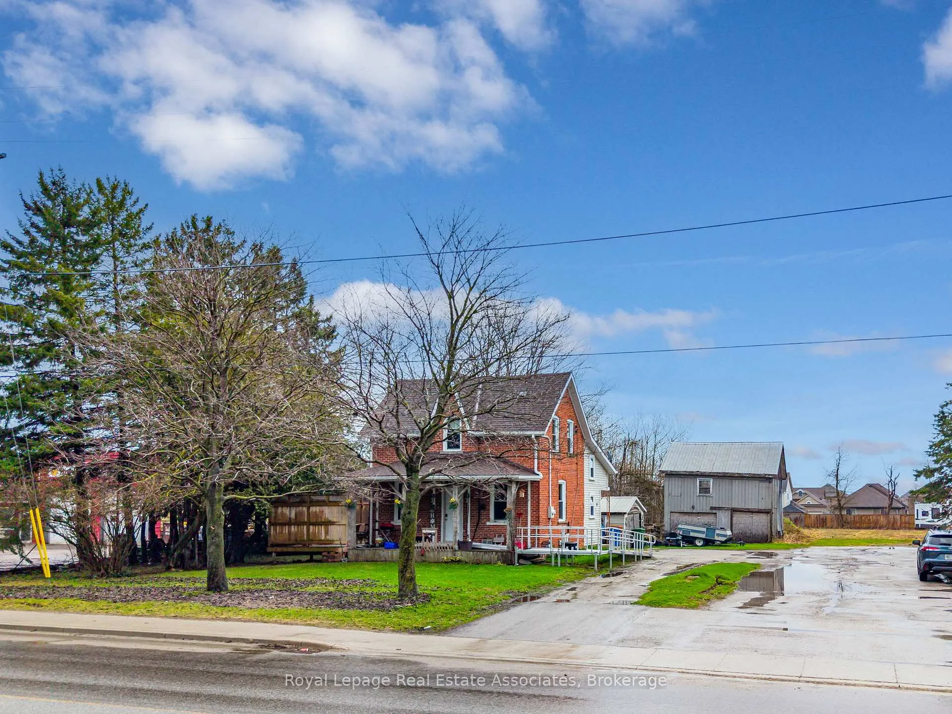 Photo 44 of 557 Main Street E, Southgate — HOMEH