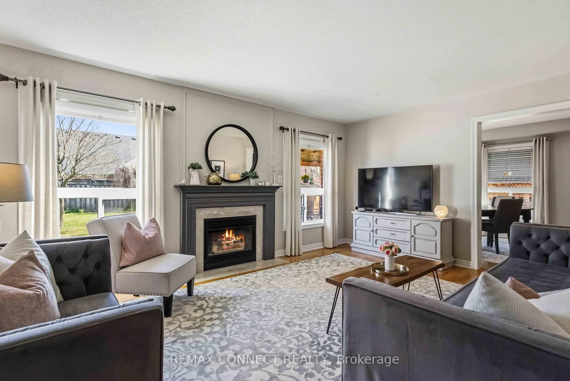 Photo 8 of 37 Duggan Avenue, Whitby, Brooklin — HOMEH