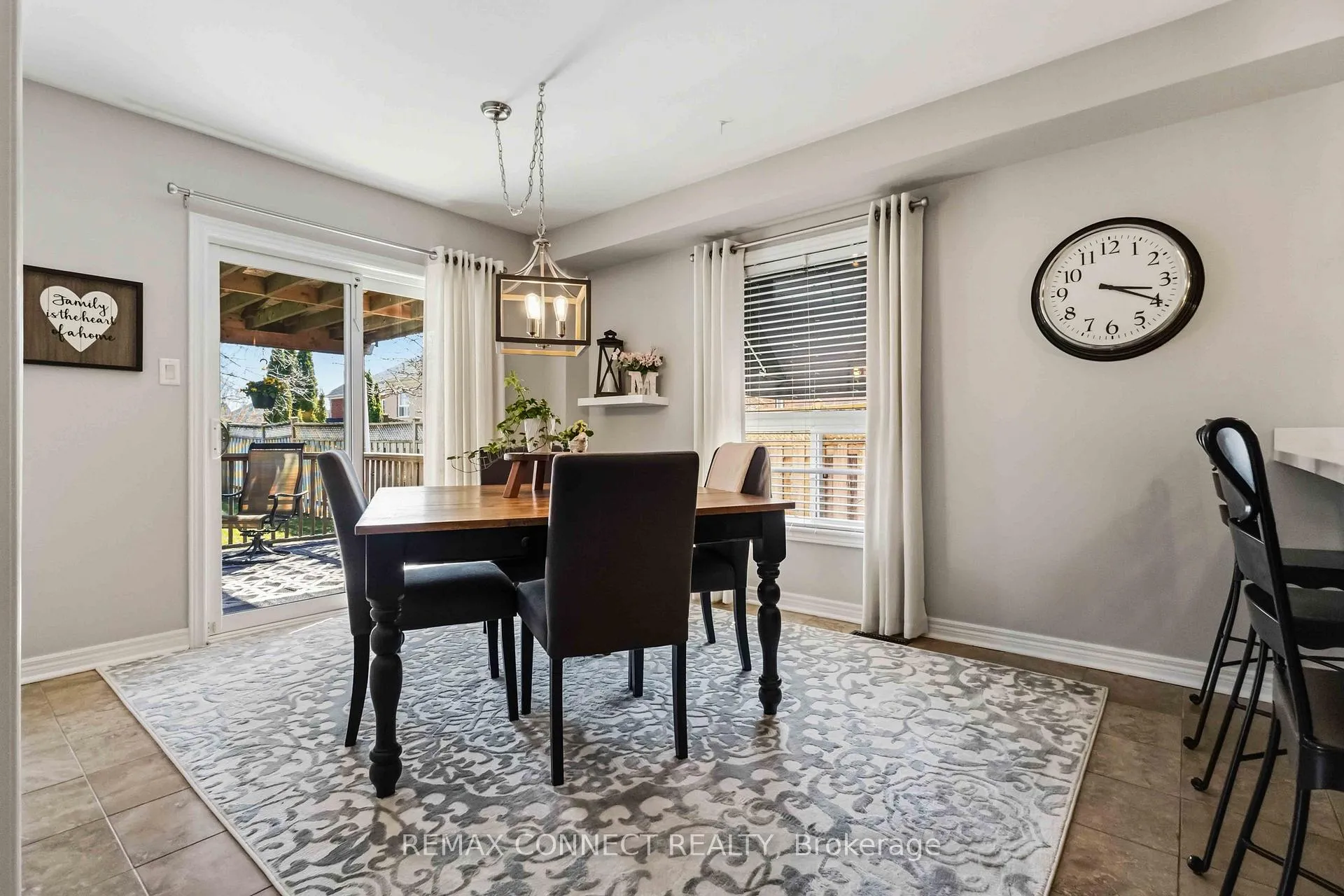 Photo 16 of 37 Duggan Avenue, Whitby, Brooklin — HOMEH