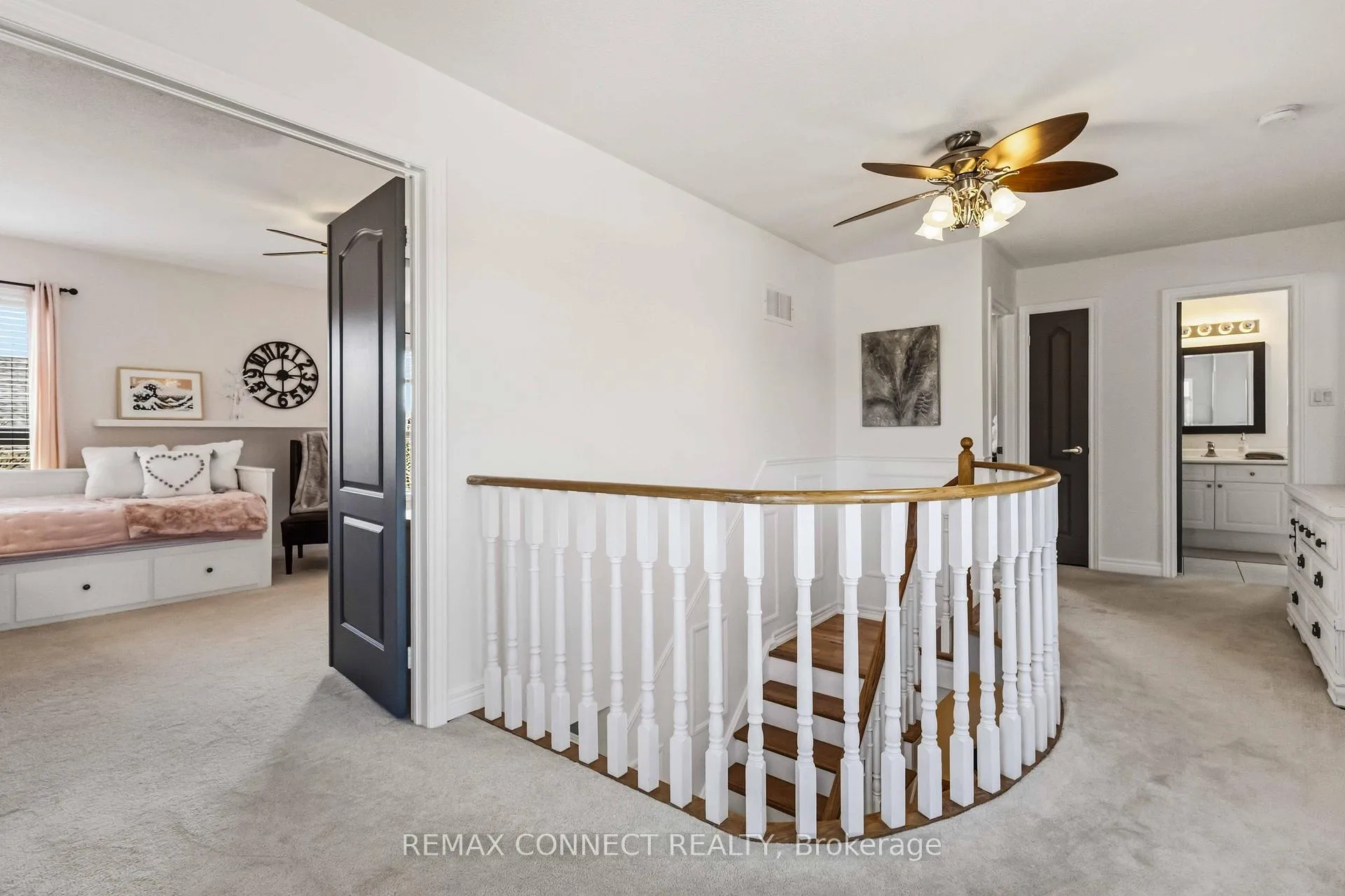 Photo 19 of 37 Duggan Avenue, Whitby, Brooklin — HOMEH