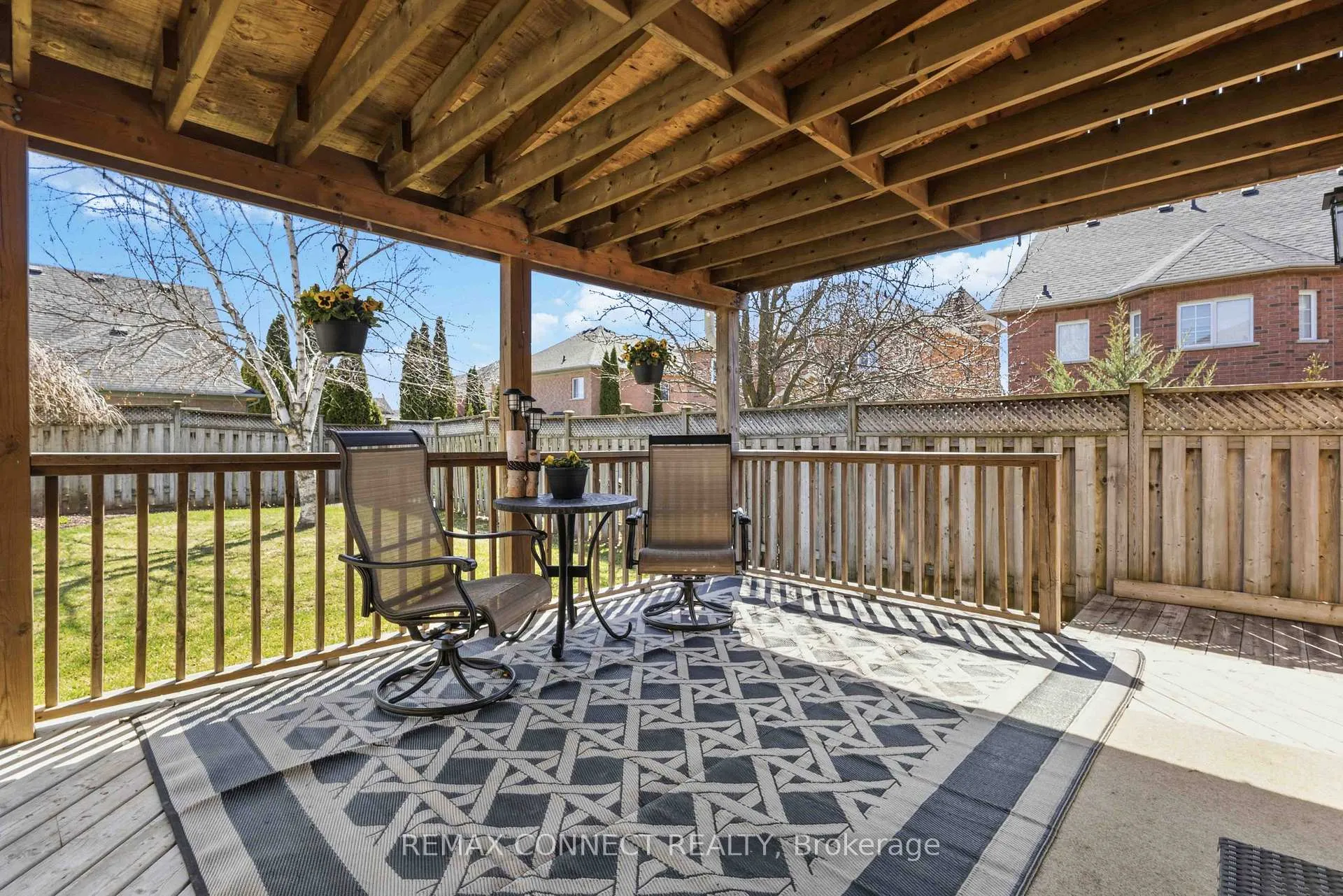 Photo 30 of 37 Duggan Avenue, Whitby, Brooklin — HOMEH