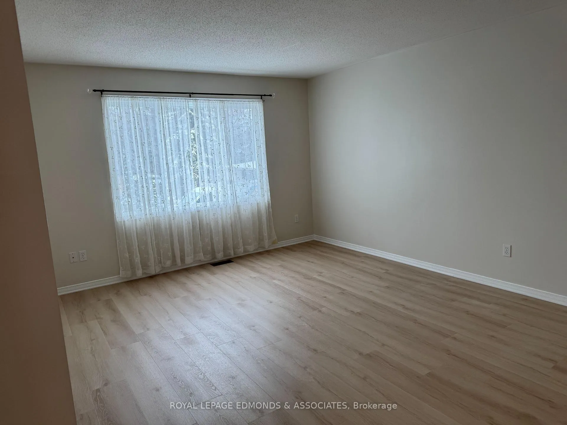 Photo 12 of 441 Mackay Street, Pembroke — HOMEH