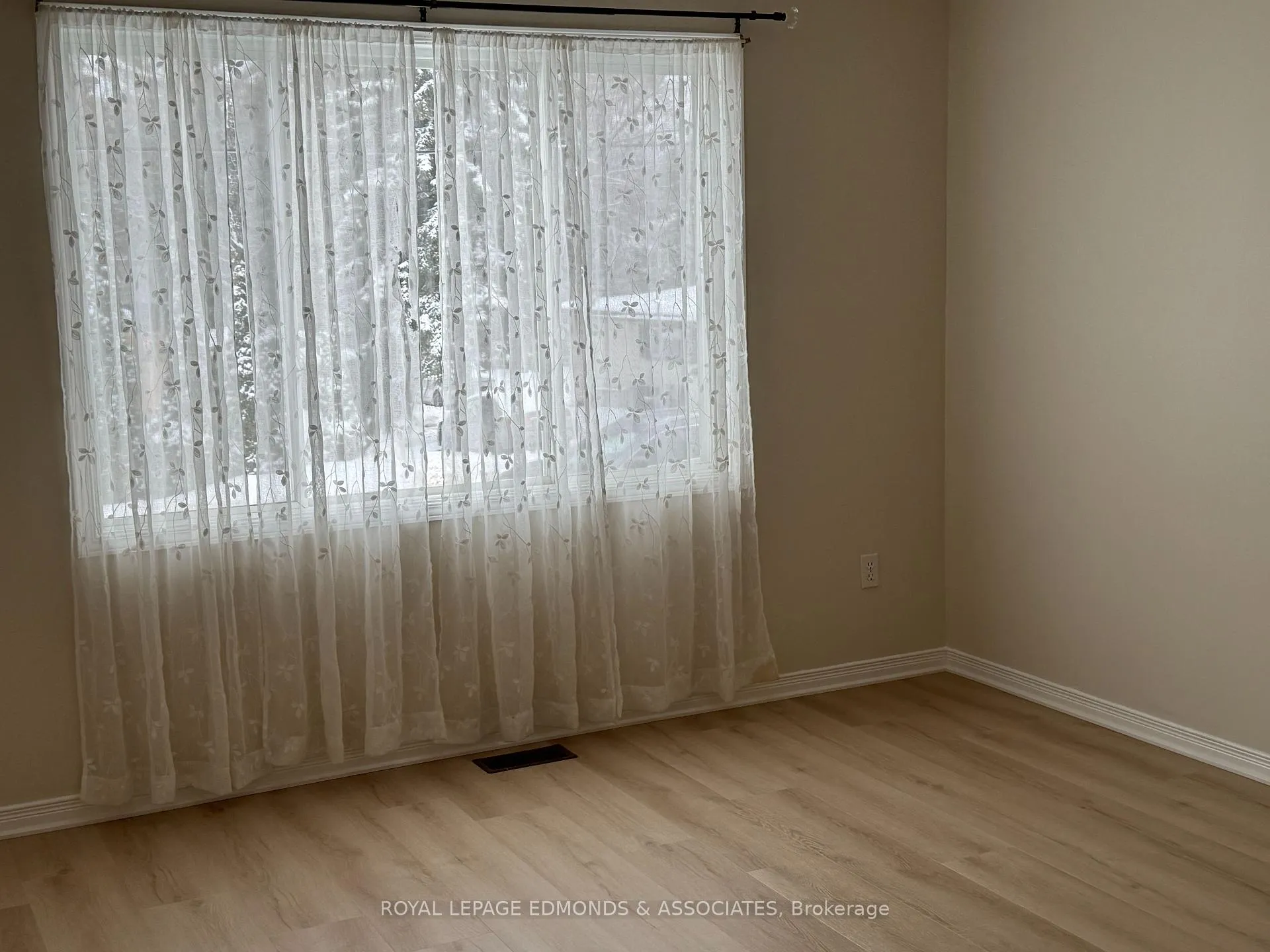 Photo 14 of 441 Mackay Street, Pembroke — HOMEH