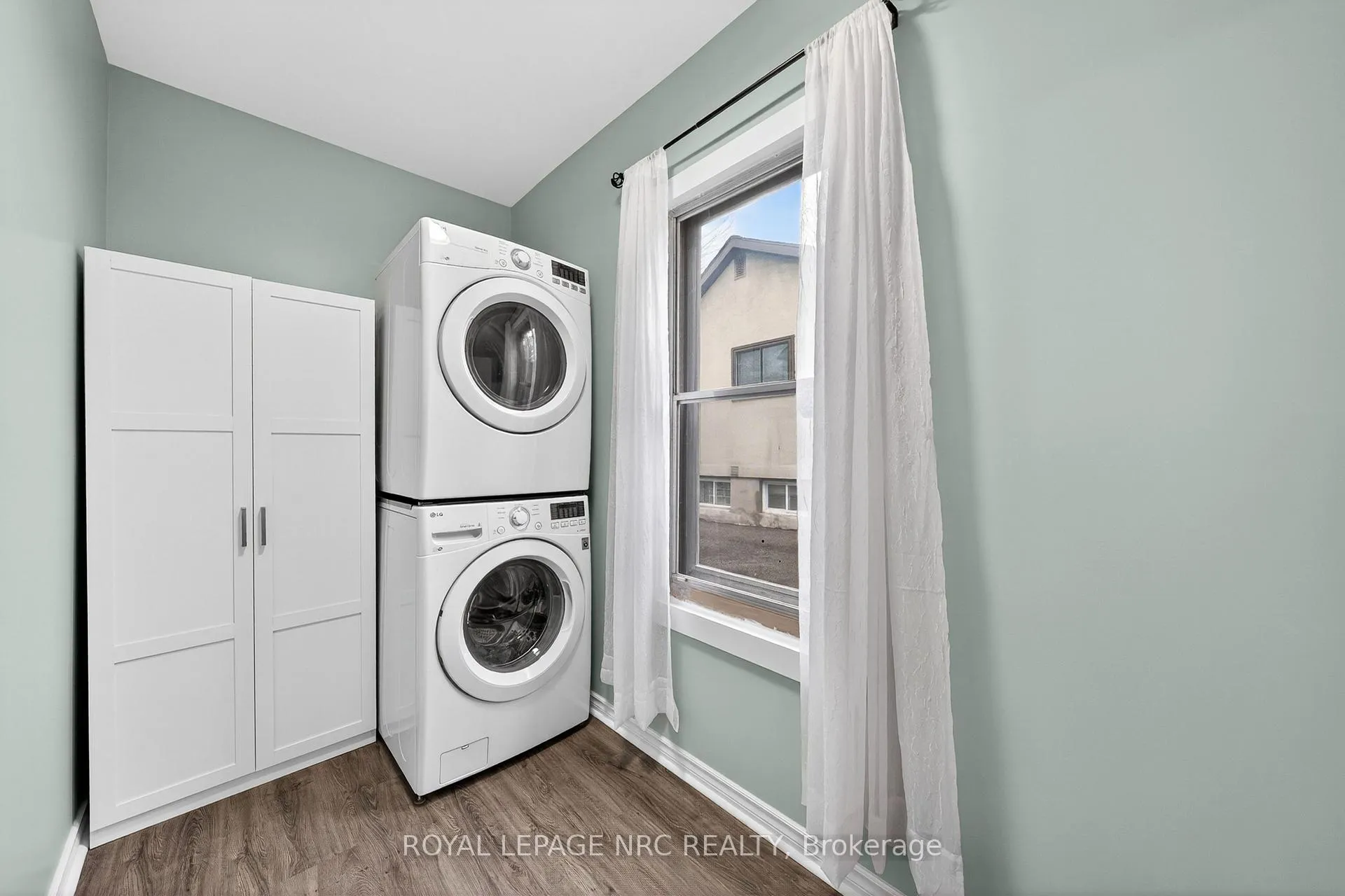 Photo 20 of 62 Louisa Street, St. Catharines, Downtown — HOMEH