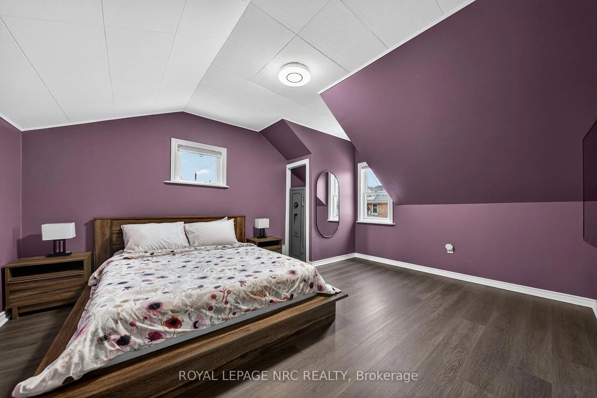 Photo 23 of 62 Louisa Street, St. Catharines, Downtown — HOMEH