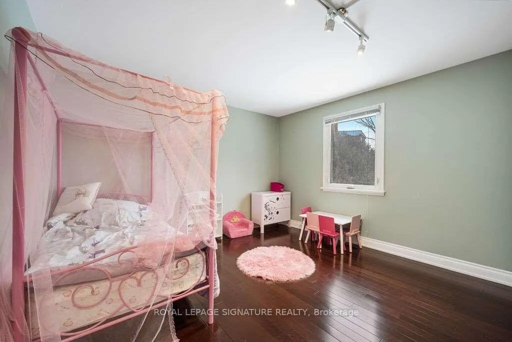 Photo 21 of 1 Park Brook Place, Markham, Royal Orchard — HOMEH