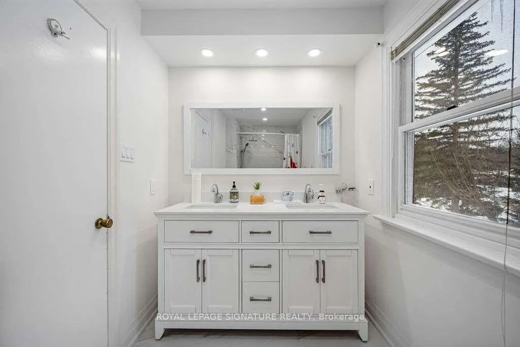 Photo 23 of 1 Park Brook Place, Markham, Royal Orchard — HOMEH