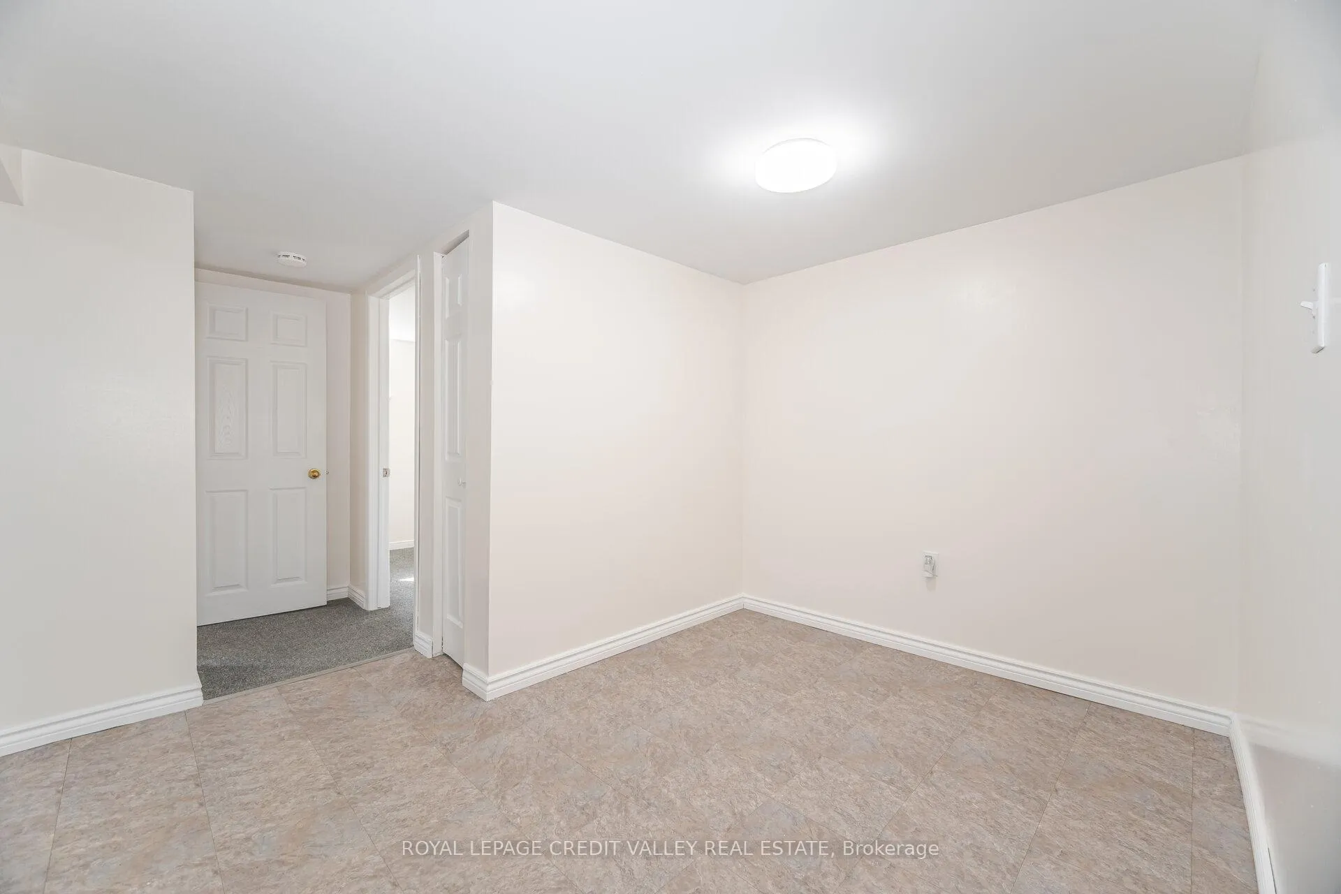 Photo 28 of 36 Autumn Boulevard, Brampton, Avondale — HOMEH