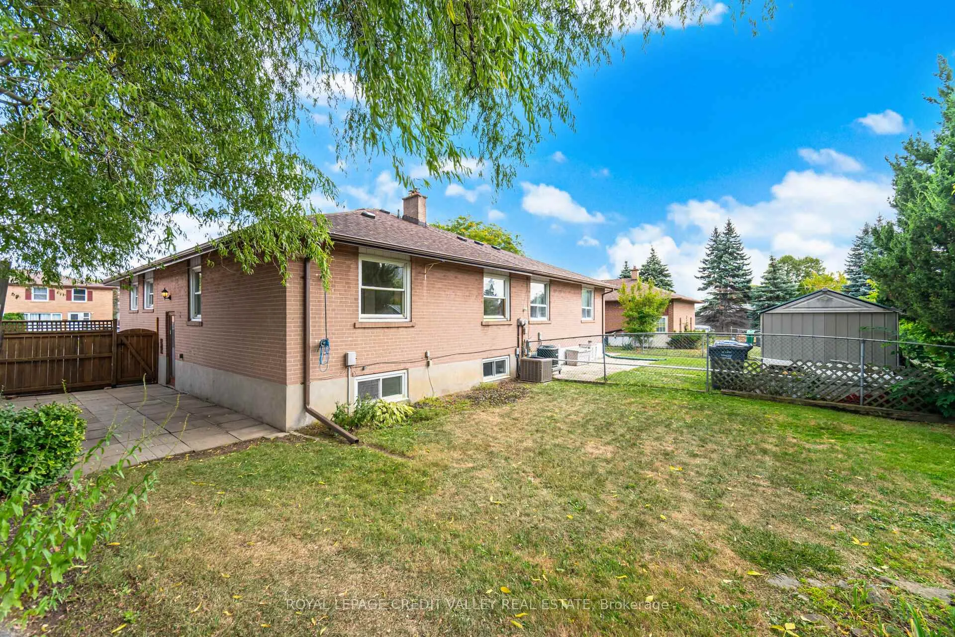 Photo 37 of 36 Autumn Boulevard, Brampton, Avondale — HOMEH