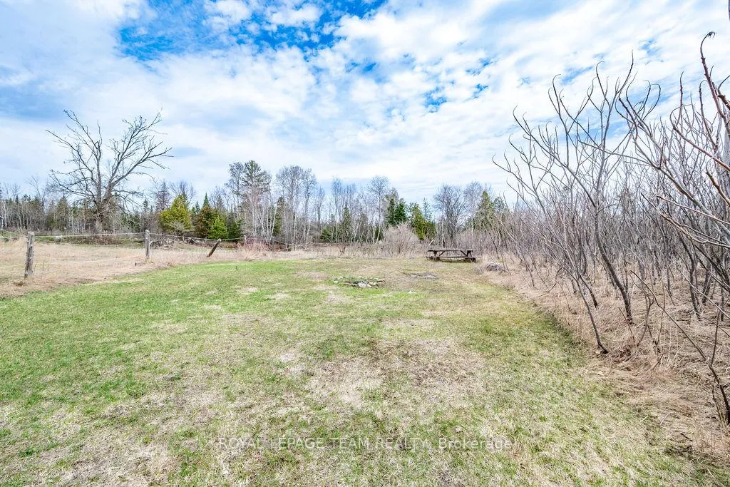 Photo 5 of 5242 Murphy Road, Greater Madawaska — HOMEH