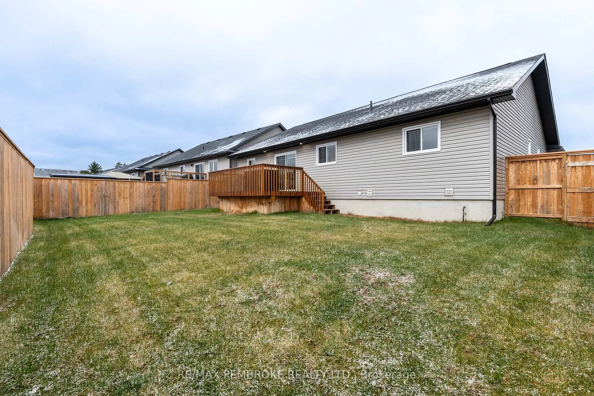 Photo 7 of 7 Drew Street, Petawawa — HOMEH