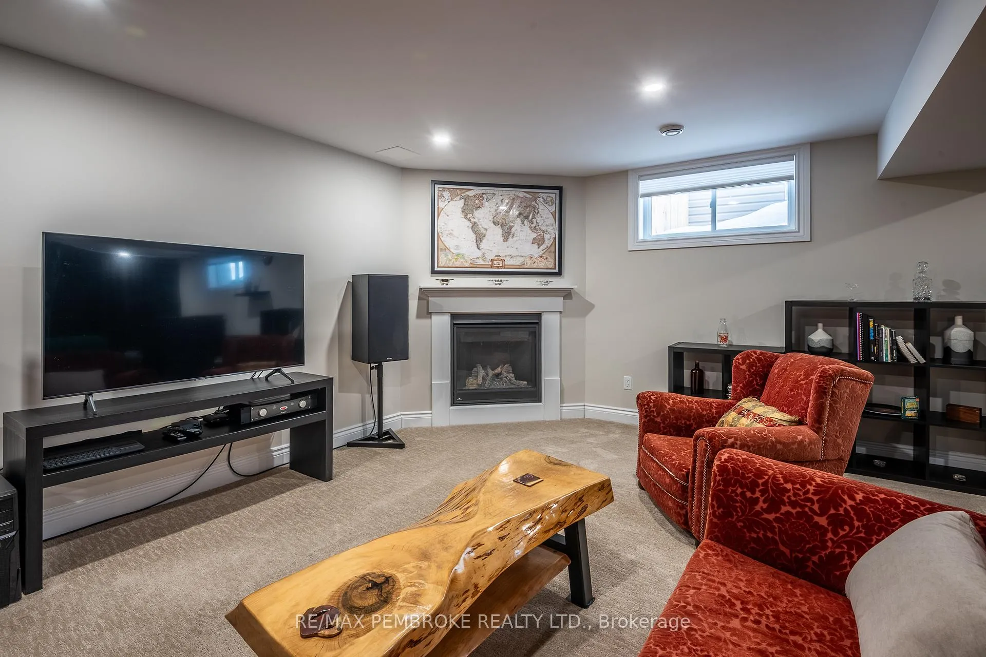 Photo 41 of 7 Drew Street, Petawawa — HOMEH