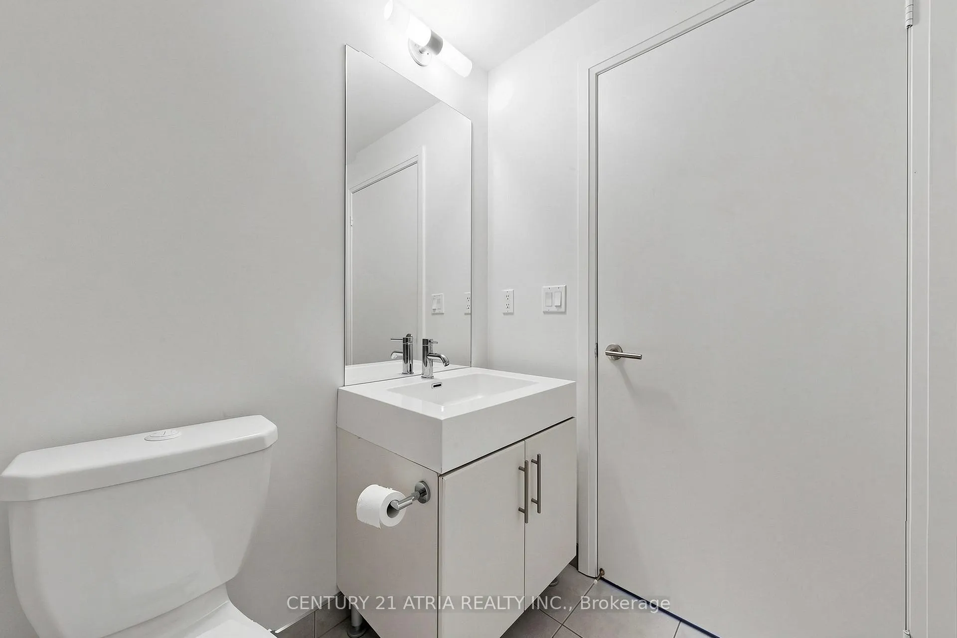 Photo 11 of Unit 607, 160 Vanderhoof Avenue, Toronto, Leaside — HOMEH