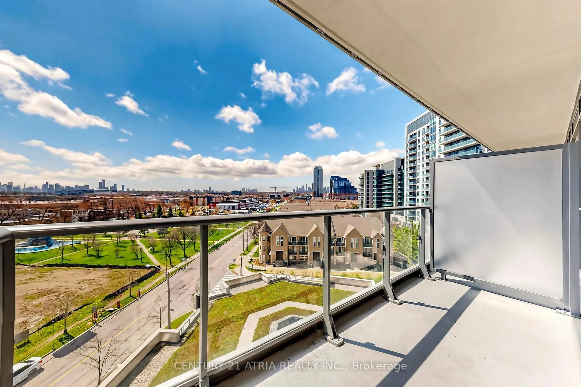 Photo 13 of Unit 607, 160 Vanderhoof Avenue, Toronto, Leaside — HOMEH