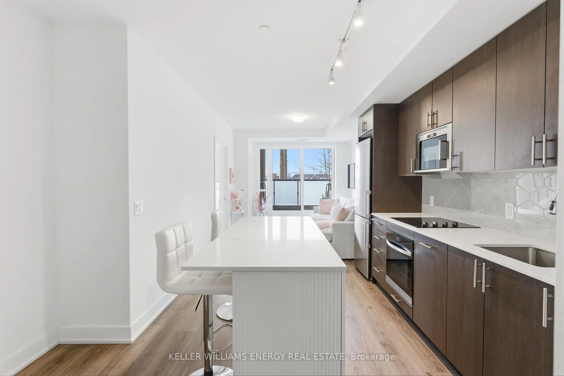 Photo 5 of Unit 211, 2545 Simcoe Street N, Oshawa, Windfields — HOMEH