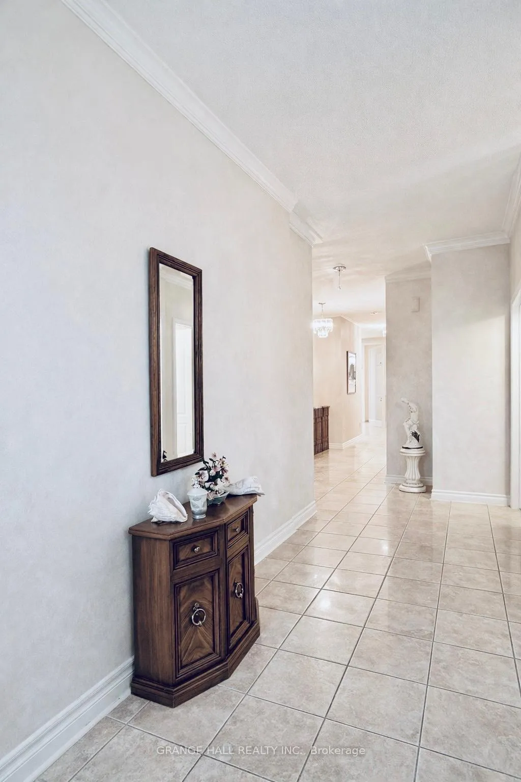 Photo 2 of 203 Starling Boulevard, Vaughan, Vellore Village — HOMEH