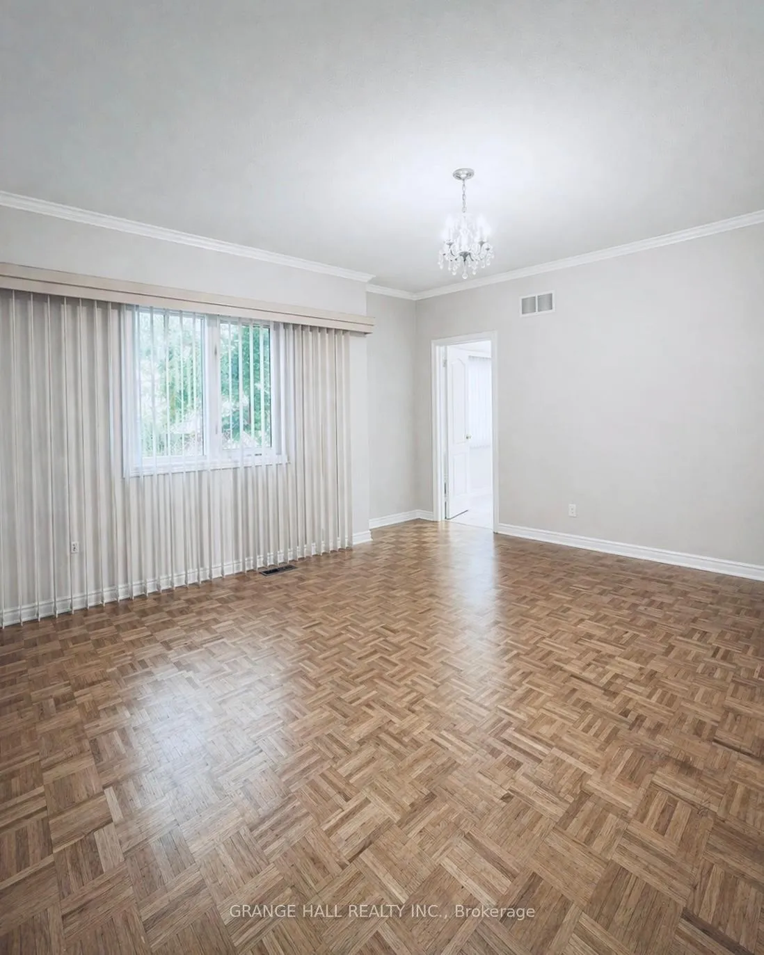 Photo 6 of 203 Starling Boulevard, Vaughan, Vellore Village — HOMEH
