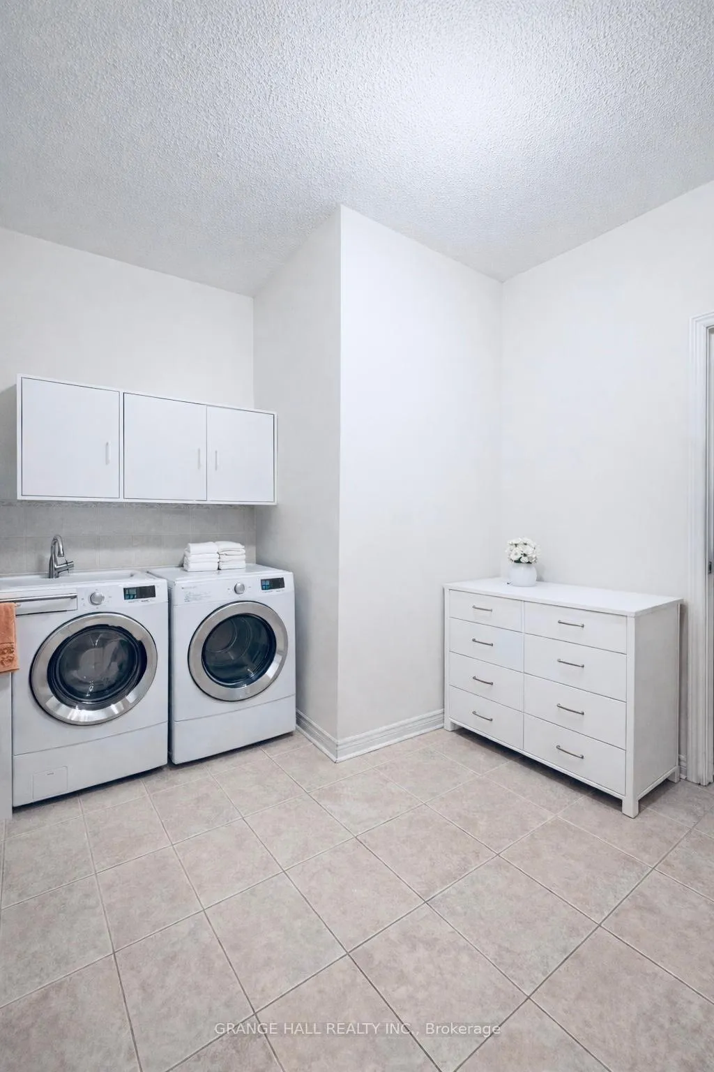 Photo 18 of 203 Starling Boulevard, Vaughan, Vellore Village — HOMEH