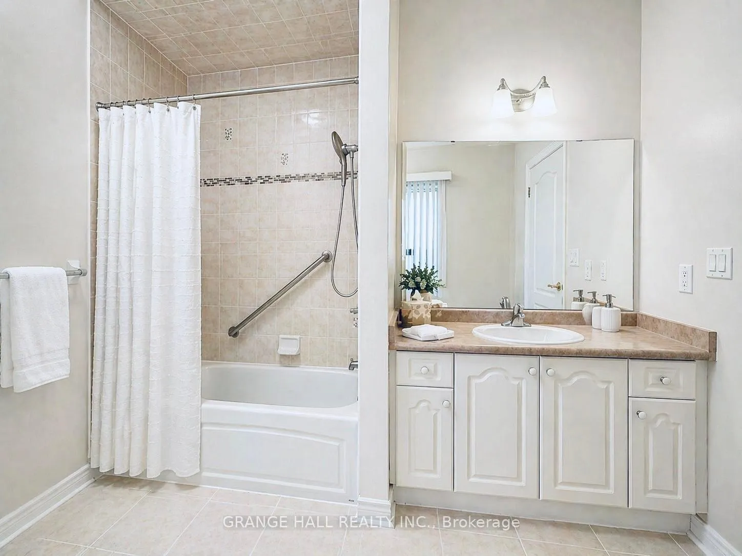 Photo 19 of 203 Starling Boulevard, Vaughan, Vellore Village — HOMEH