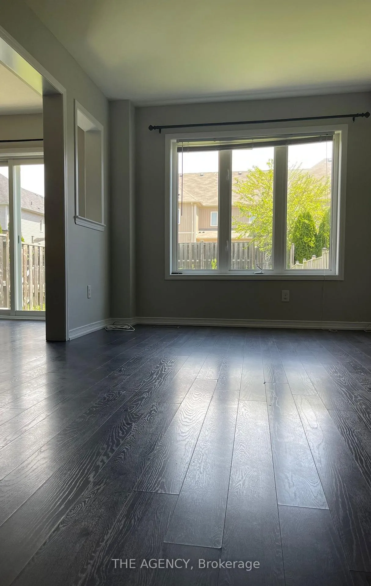 Photo 3 of 111 Bisset Avenue, Brantford — HOMEH