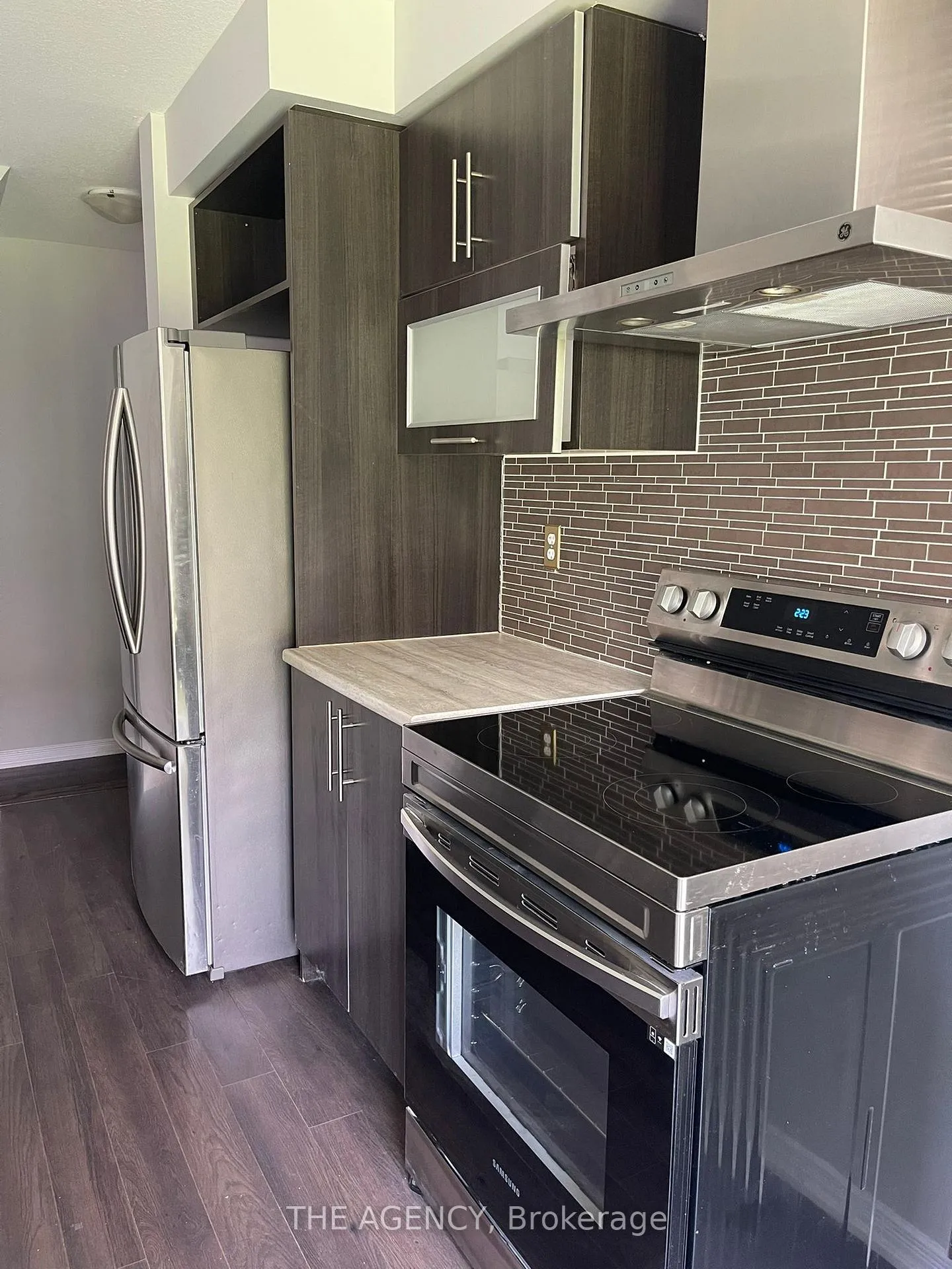 Photo 6 of 111 Bisset Avenue, Brantford — HOMEH