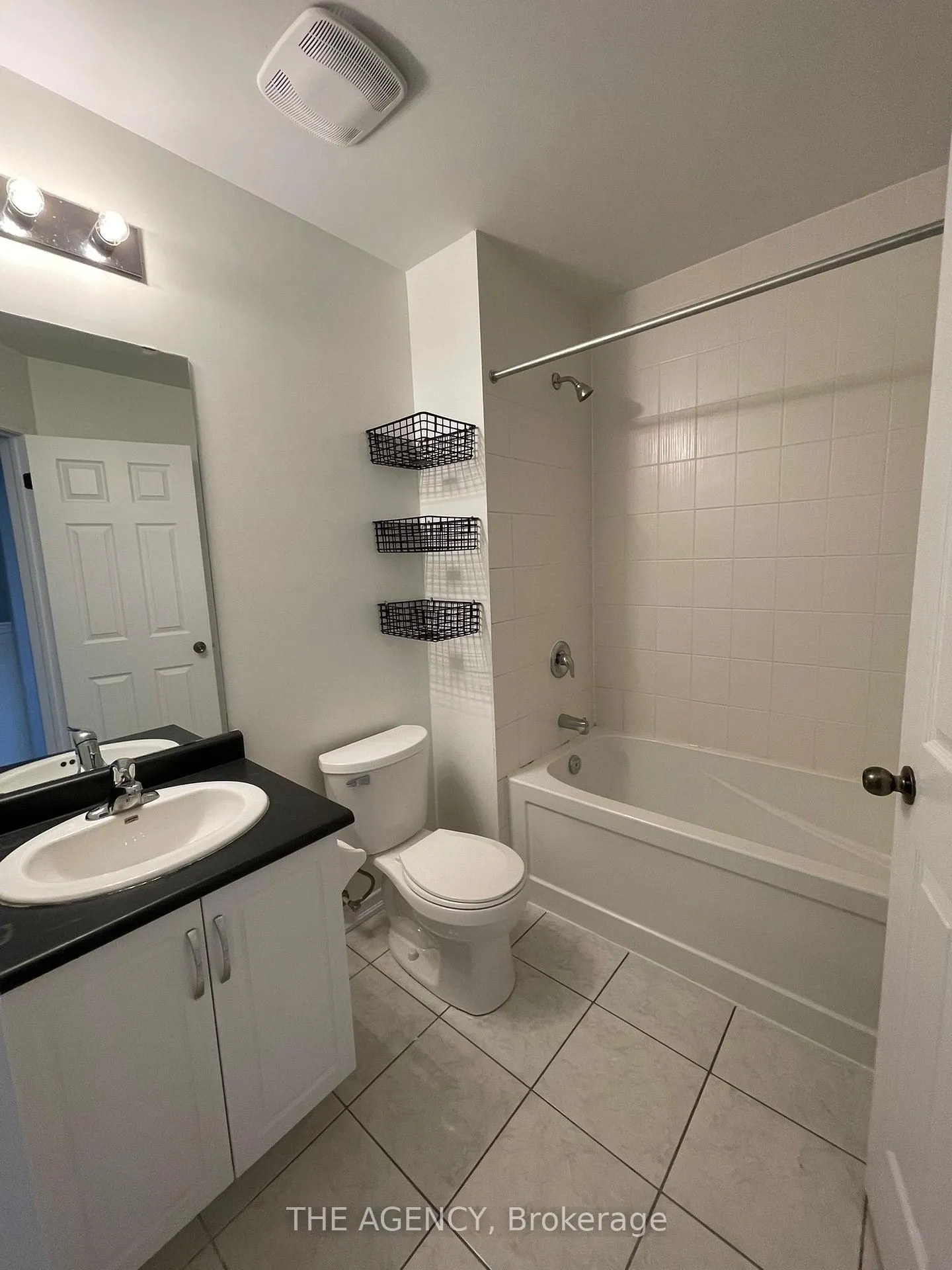 Photo 11 of 111 Bisset Avenue, Brantford — HOMEH