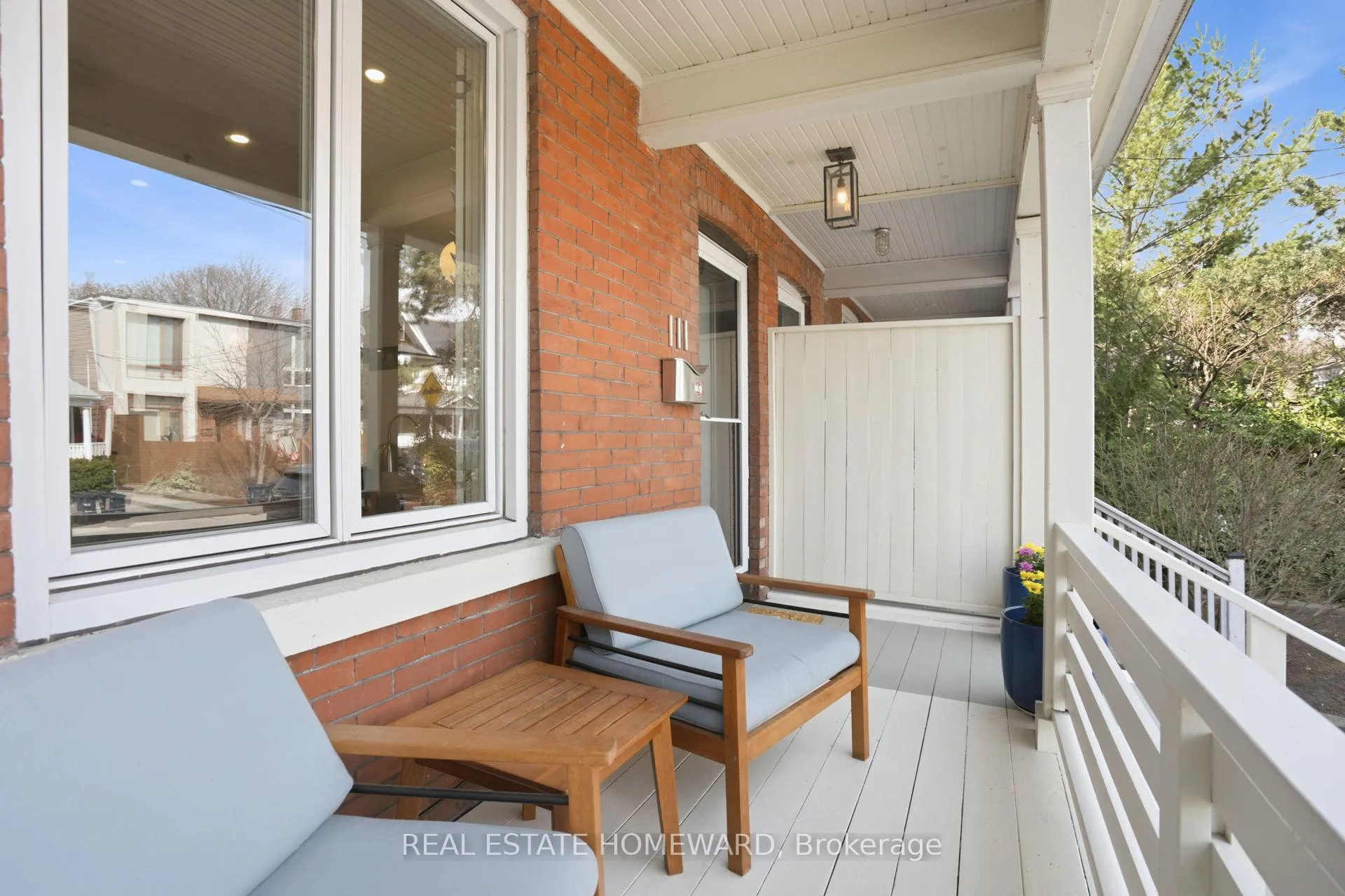 Photo 3 of 111 Withrow Avenue, Toronto, North Riverdale — HOMEH