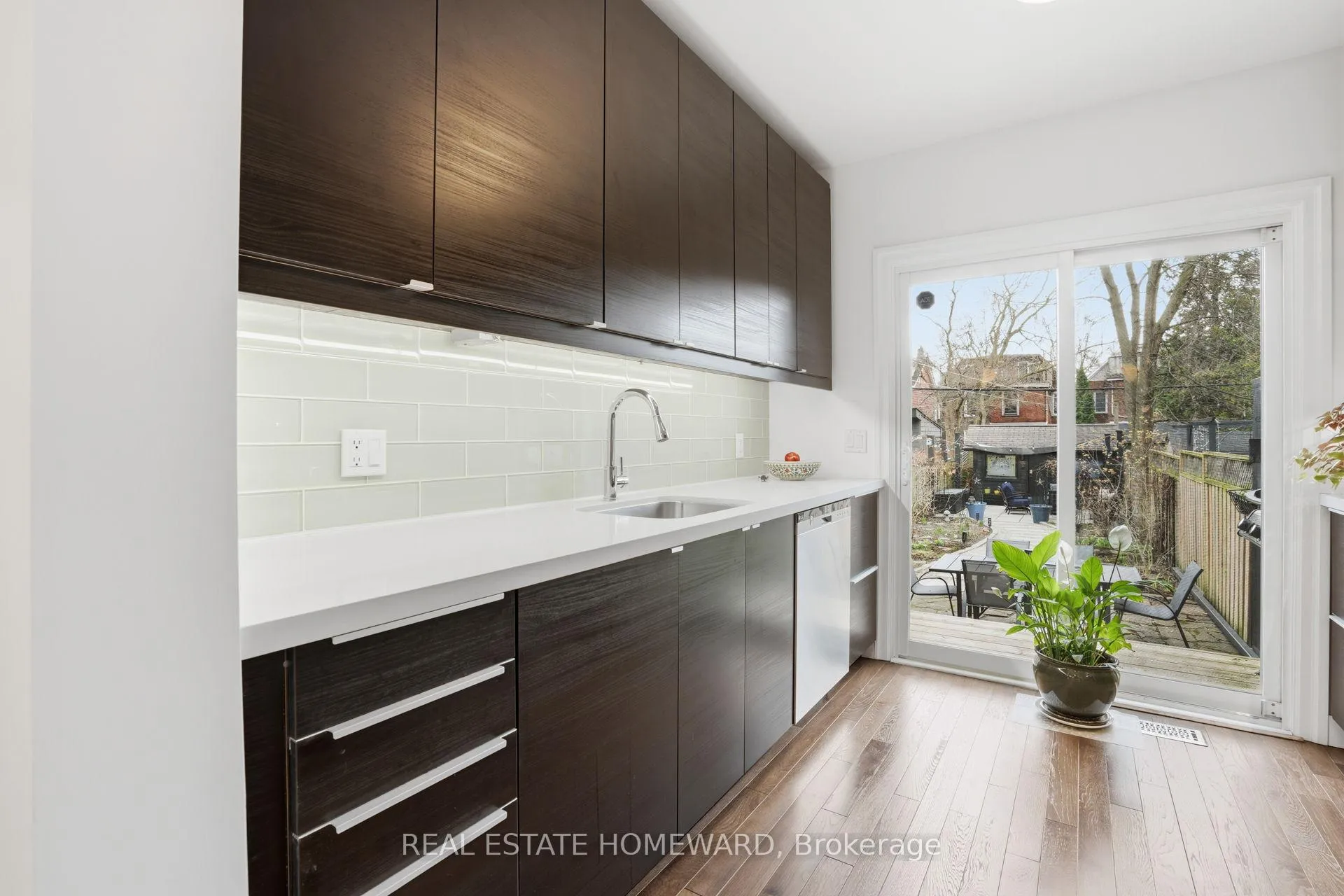 Photo 16 of 111 Withrow Avenue, Toronto, North Riverdale — HOMEH