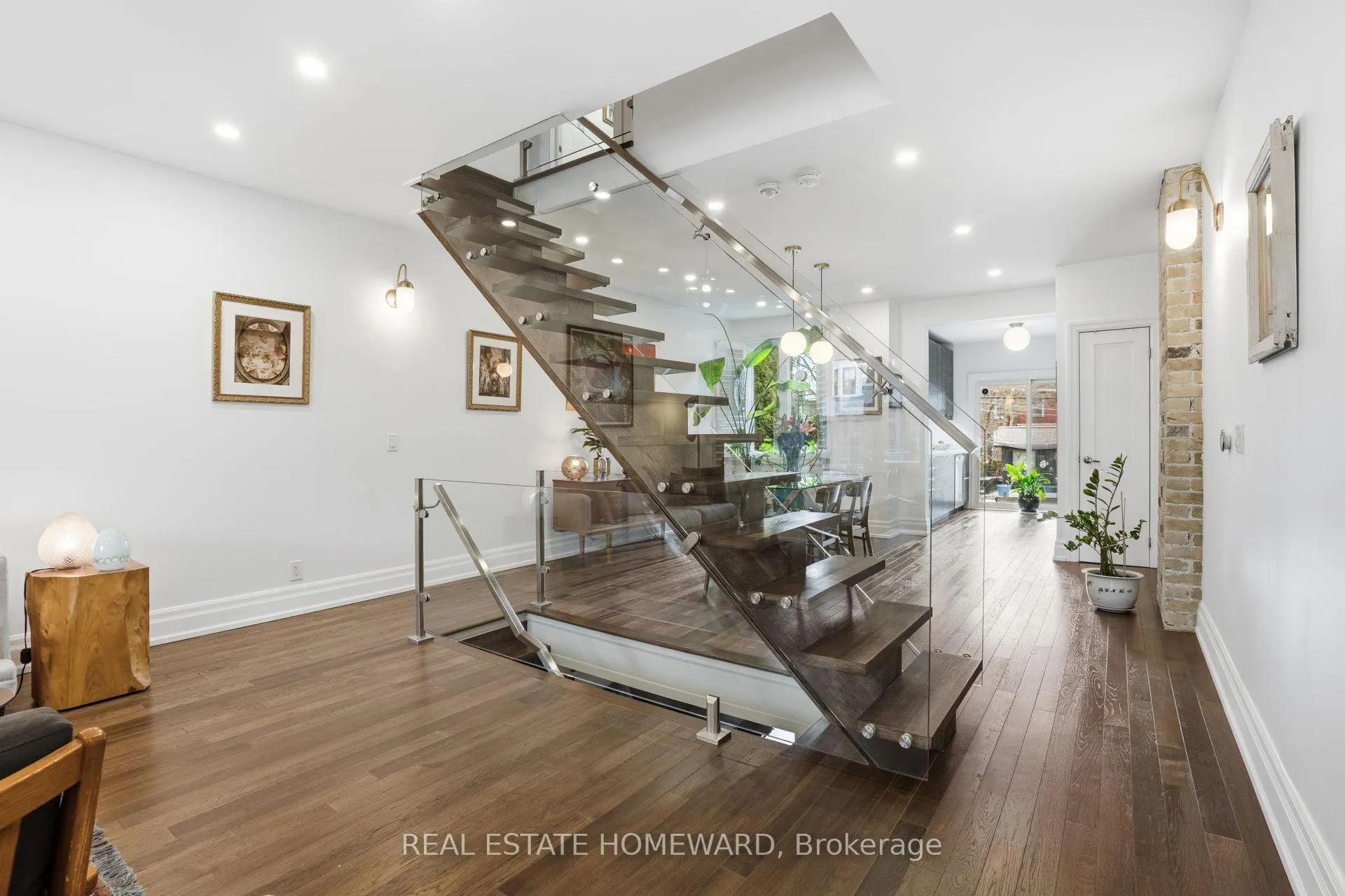 Photo 21 of 111 Withrow Avenue, Toronto, North Riverdale — HOMEH