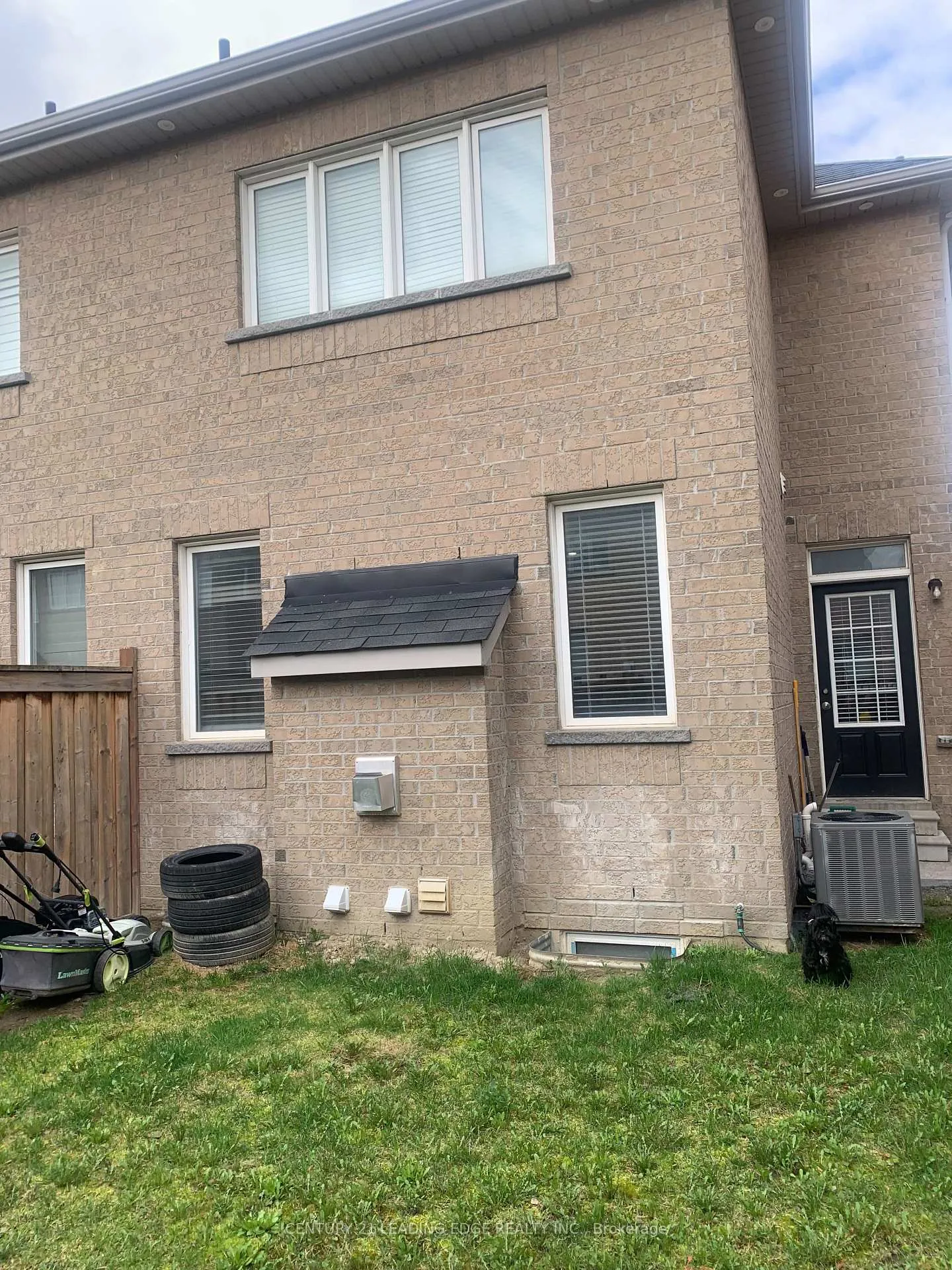 Photo 2 of 70 Campwood Crescent, Brampton, Bram East — HOMEH