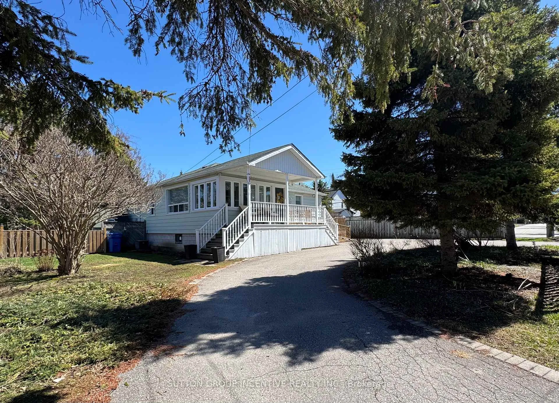 Photo 1 of 3 Melody Lane, Georgina, Sutton & Jackson's Point — HOMEH
