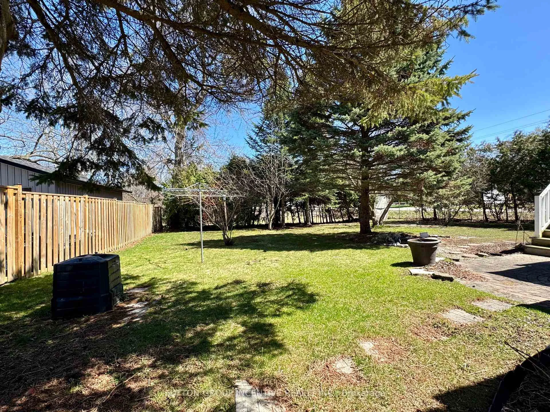 Photo 36 of 3 Melody Lane, Georgina, Sutton & Jackson's Point — HOMEH